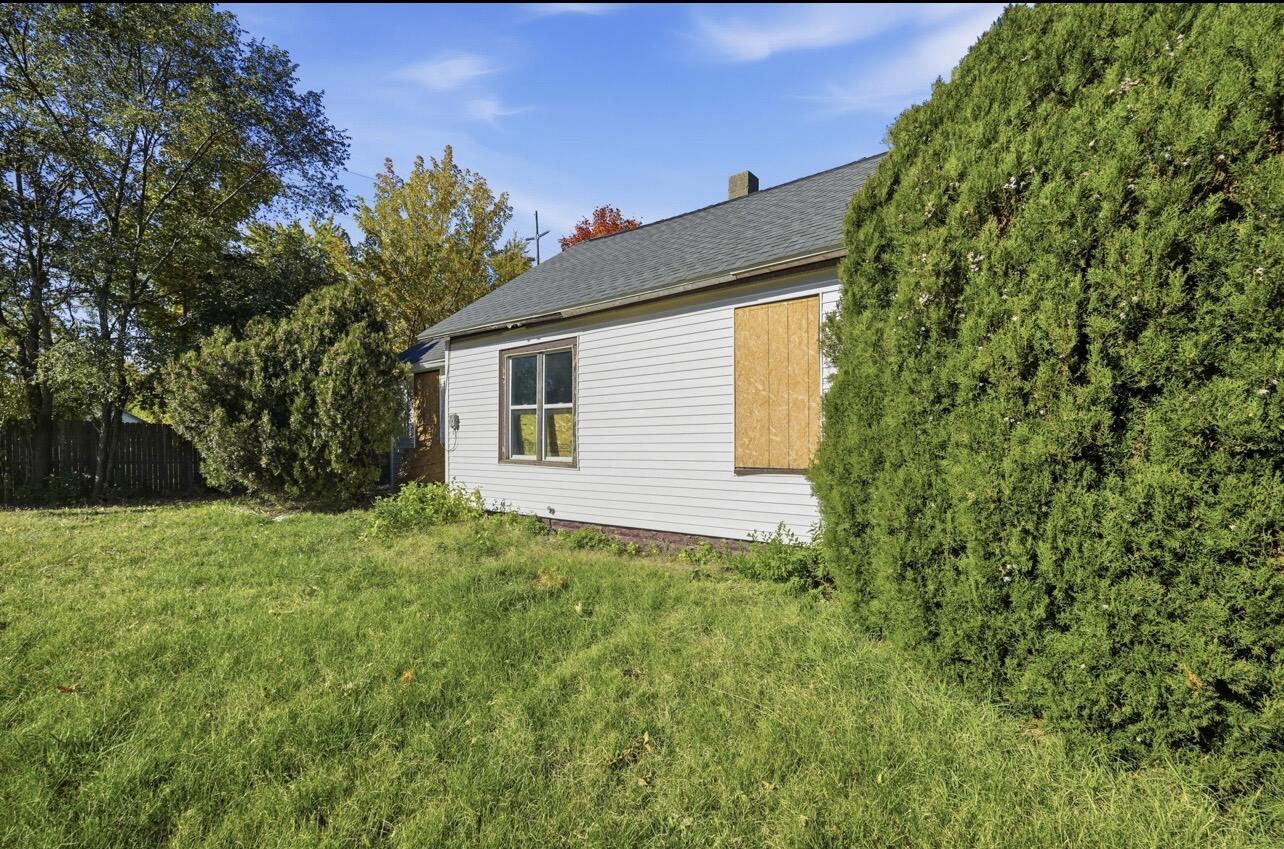 1096 Pearl Street Benton Harbor MI 49022