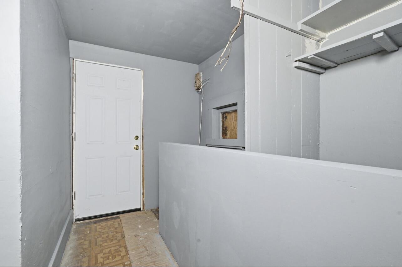 1096 Pearl Street Benton Harbor MI 49022