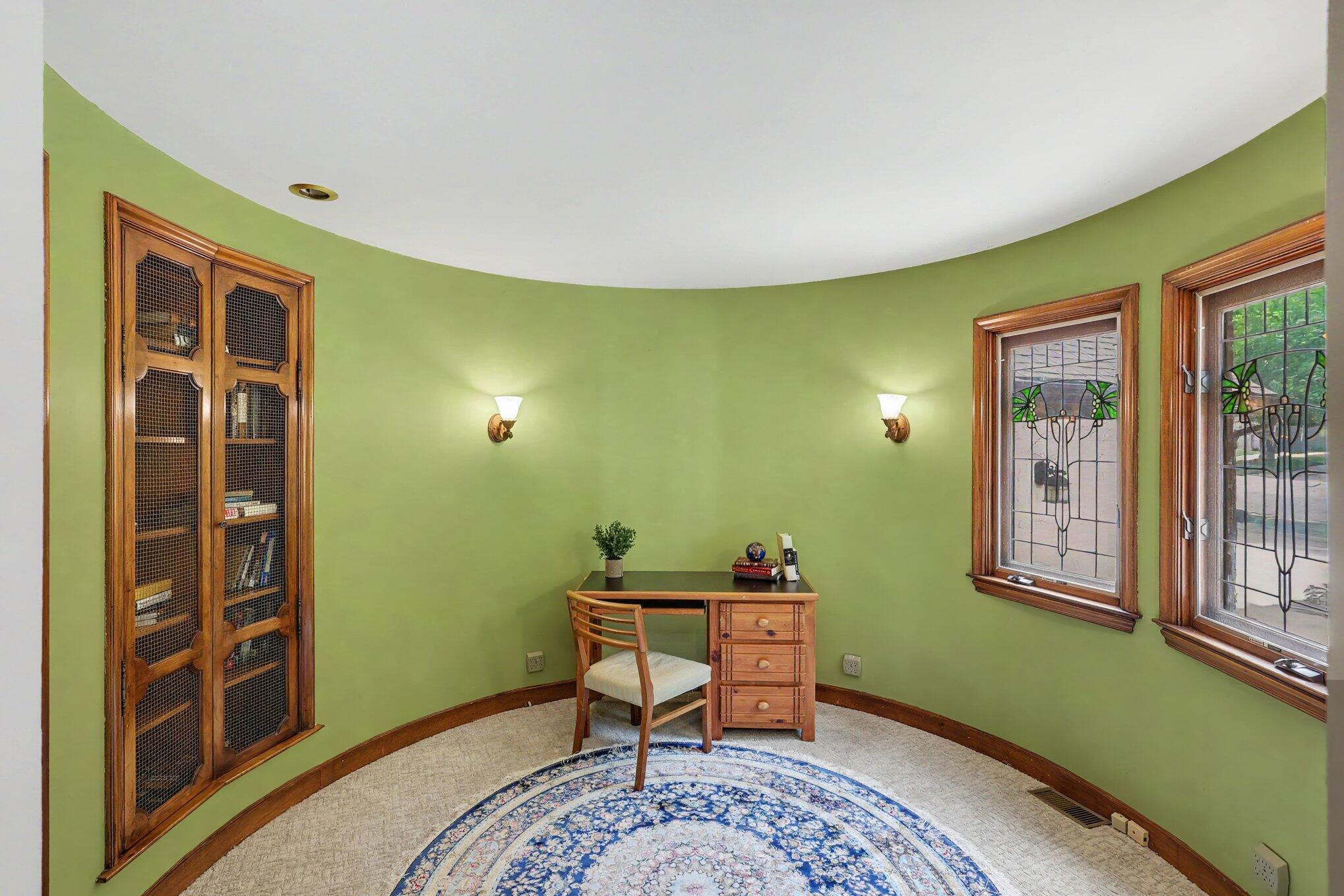 1530 Edgewood Avenue SE Grand Rapids MI 49506