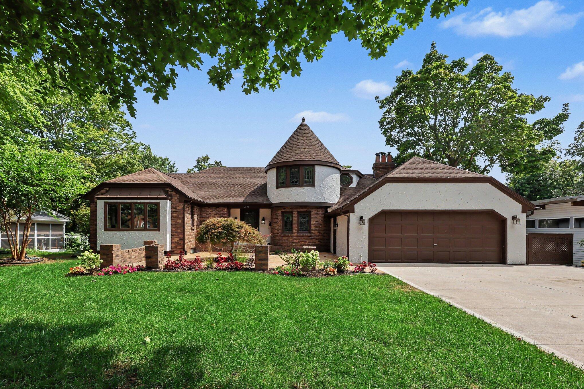 1530 Edgewood Avenue SE Grand Rapids MI 49506