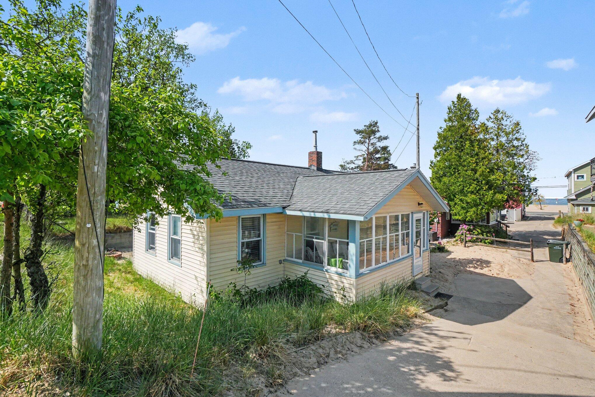 1675 Nelson Street Muskegon MI 49441