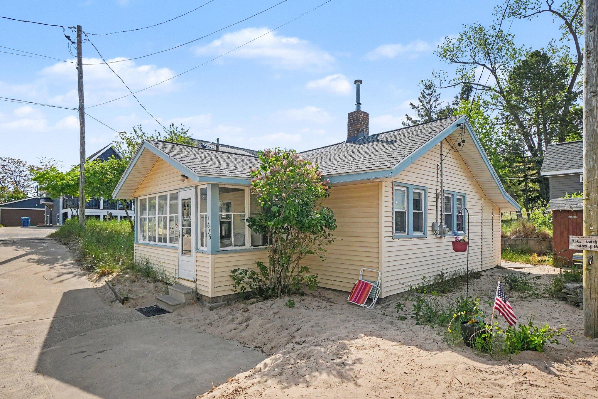 1675 Nelson Street Muskegon MI 49441