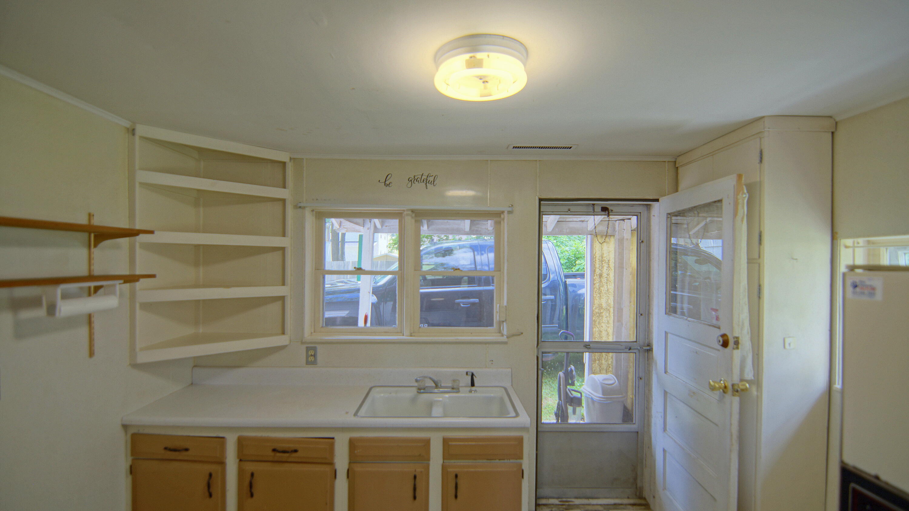 113 W 5th Street Buchanan MI 49107