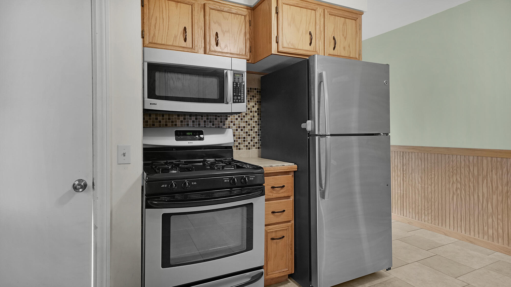 1882 Kinney Avenue NW Grand Rapids MI 49534