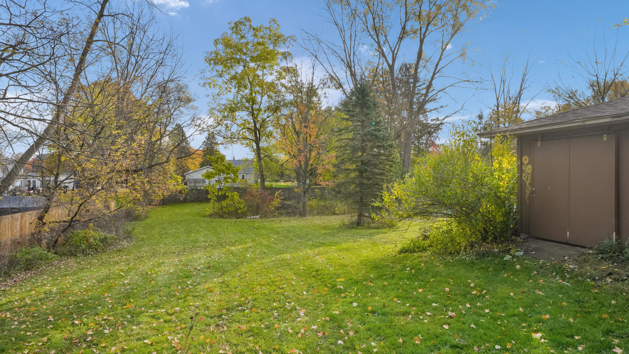 1882 Kinney Avenue NW Grand Rapids MI 49534