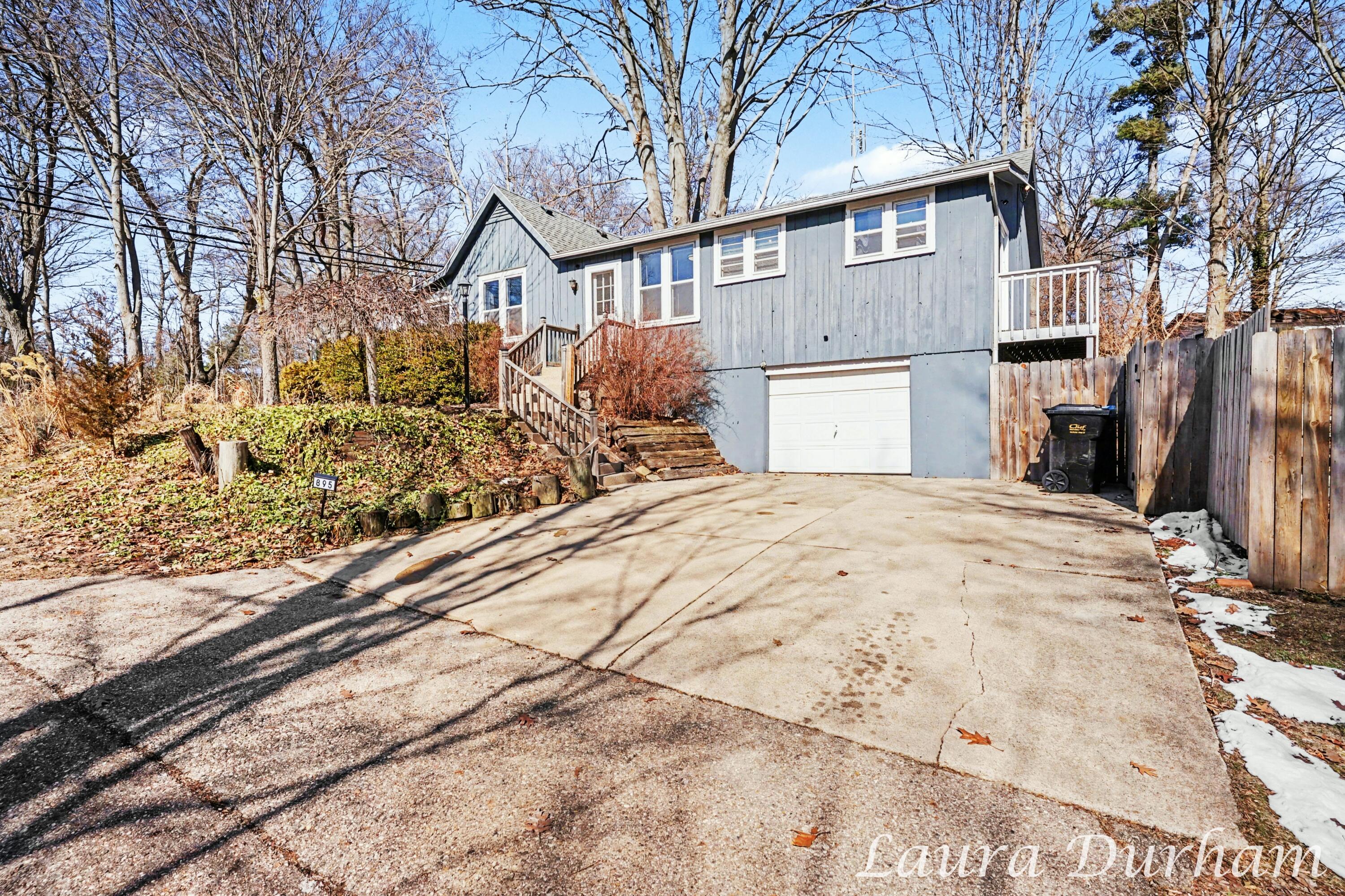 895 Holland Street Saugatuck MI 49453