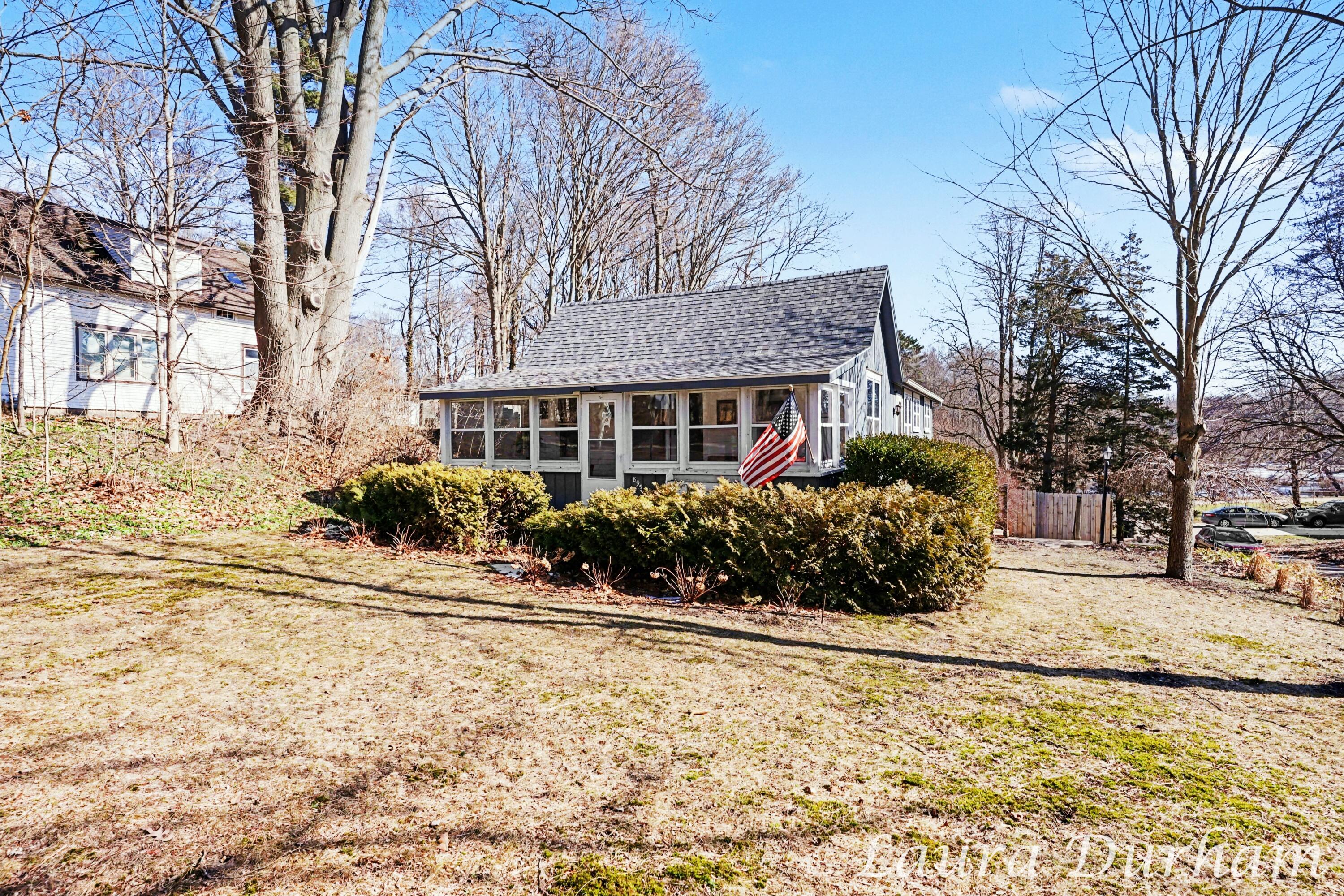 895 Holland Street Saugatuck MI 49453