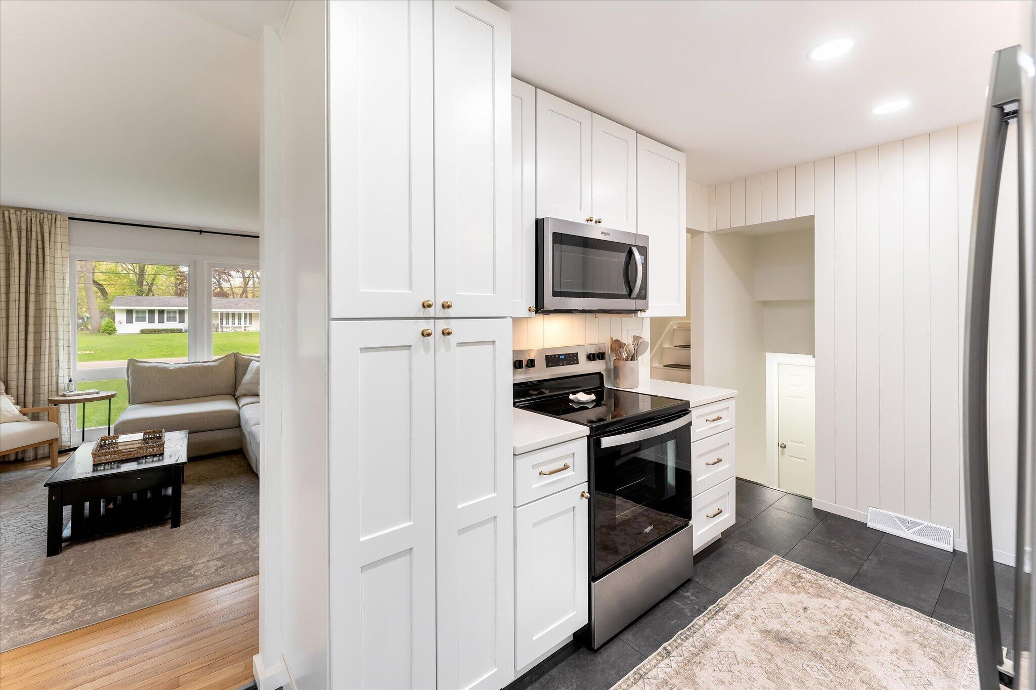 15032 155th Avenue Grand Haven MI 49417