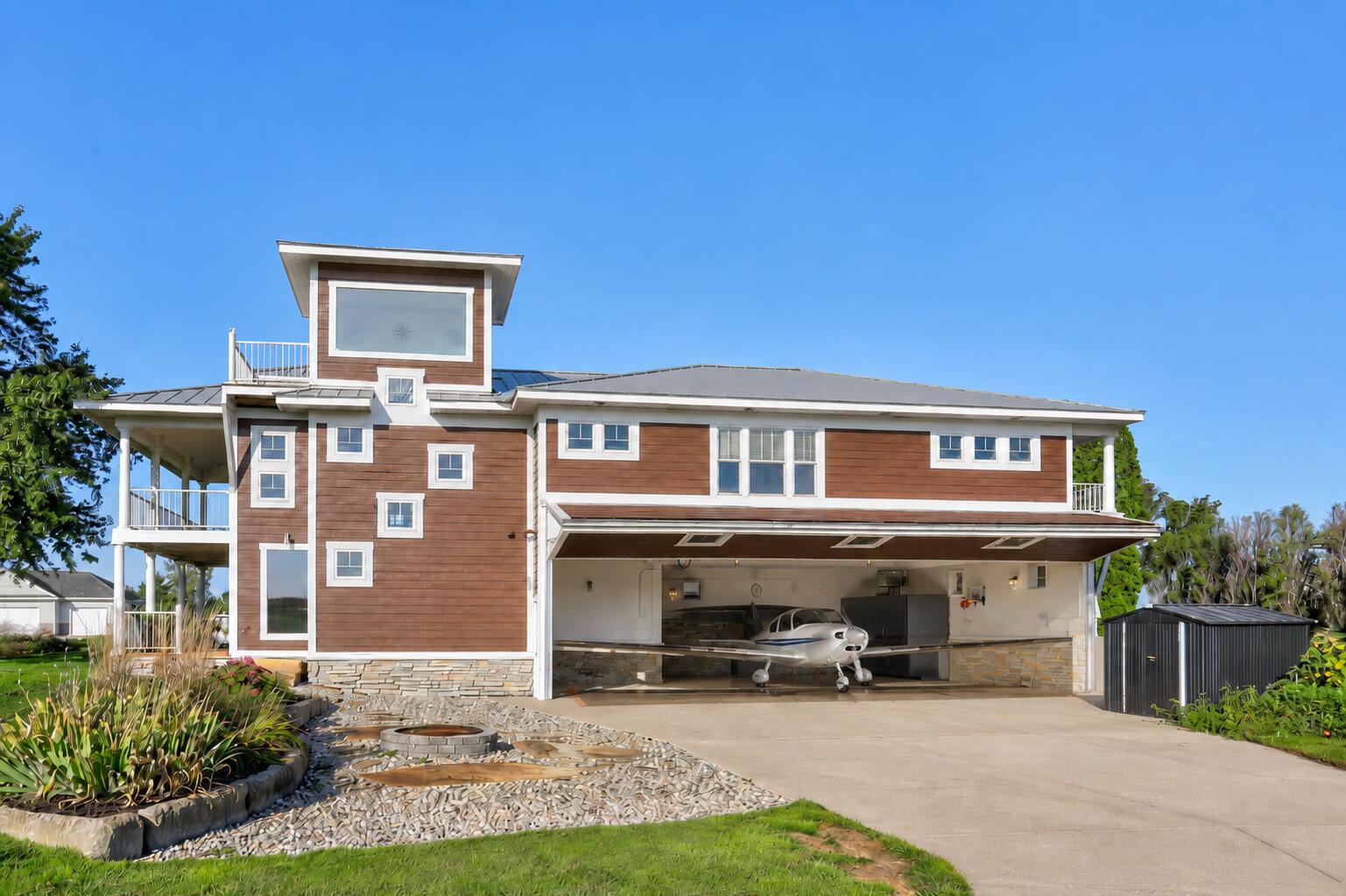 2520 Air Park Drive Zeeland MI 49464