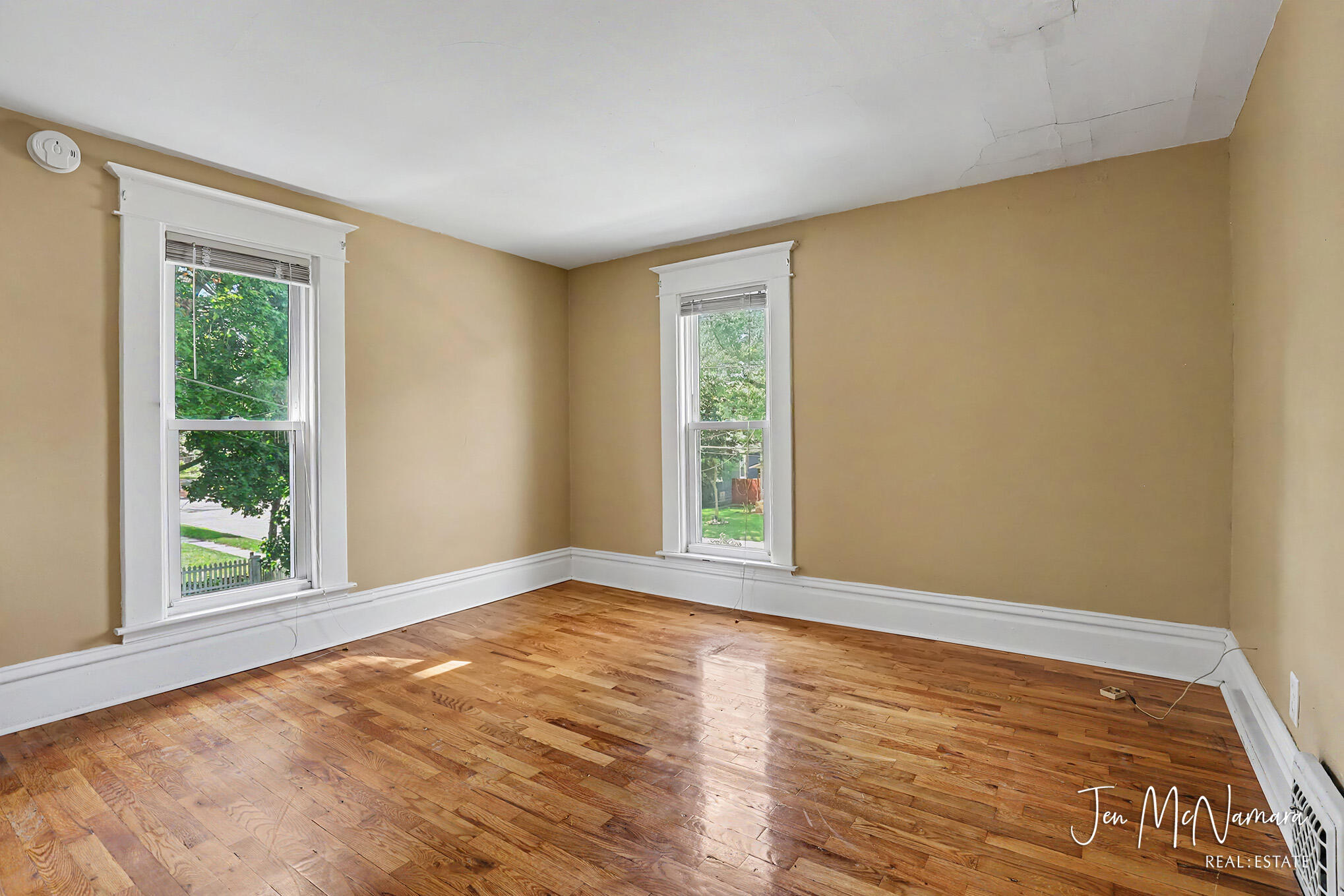 714 Graceland Street NE Grand Rapids MI 49505