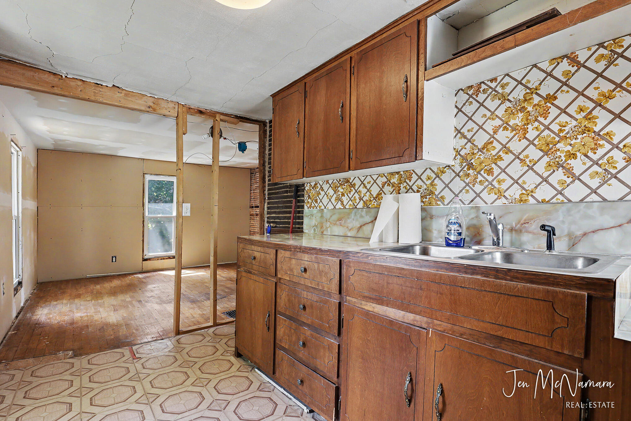 714 Graceland Street NE Grand Rapids MI 49505