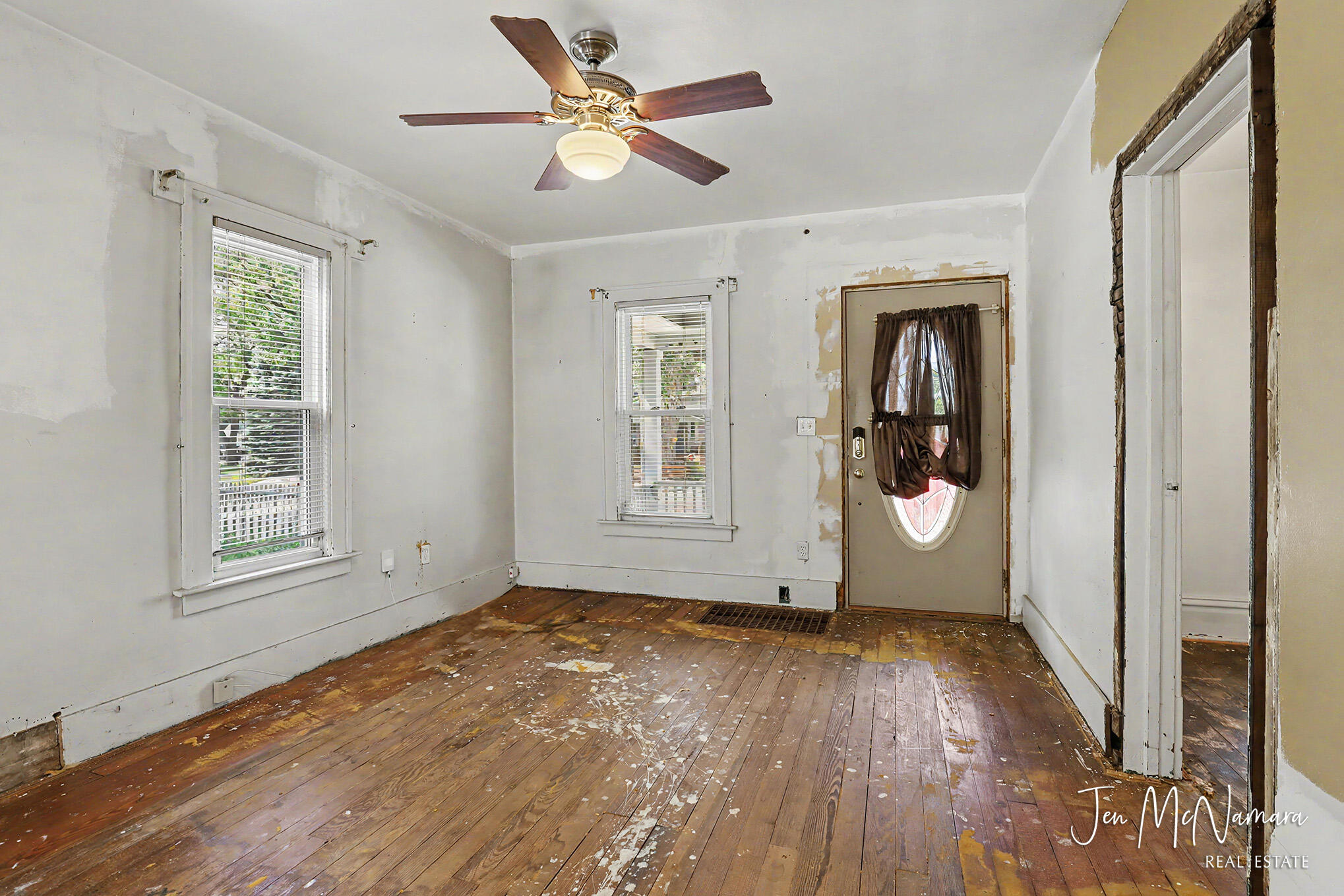 714 Graceland Street NE Grand Rapids MI 49505