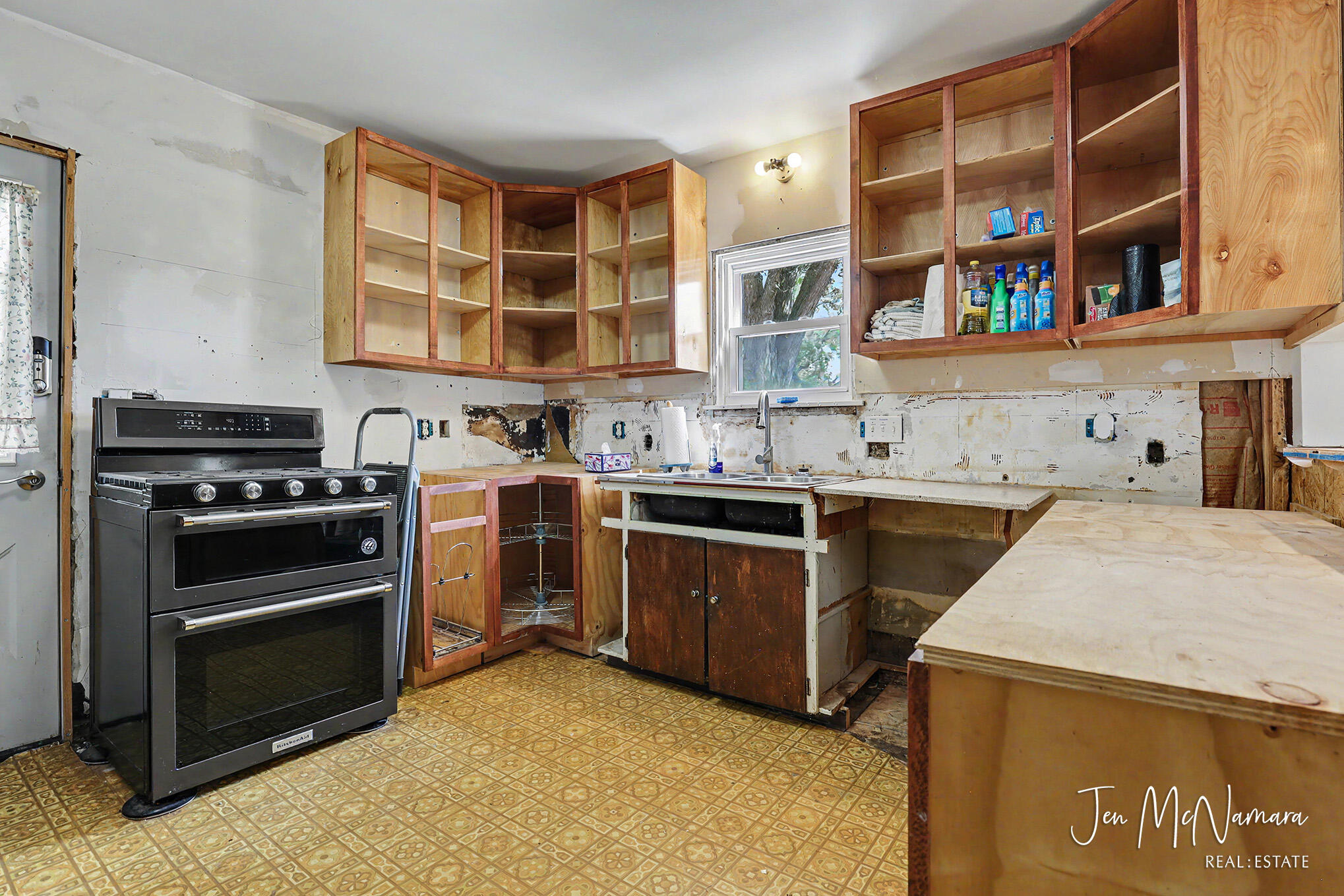 714 Graceland Street NE Grand Rapids MI 49505
