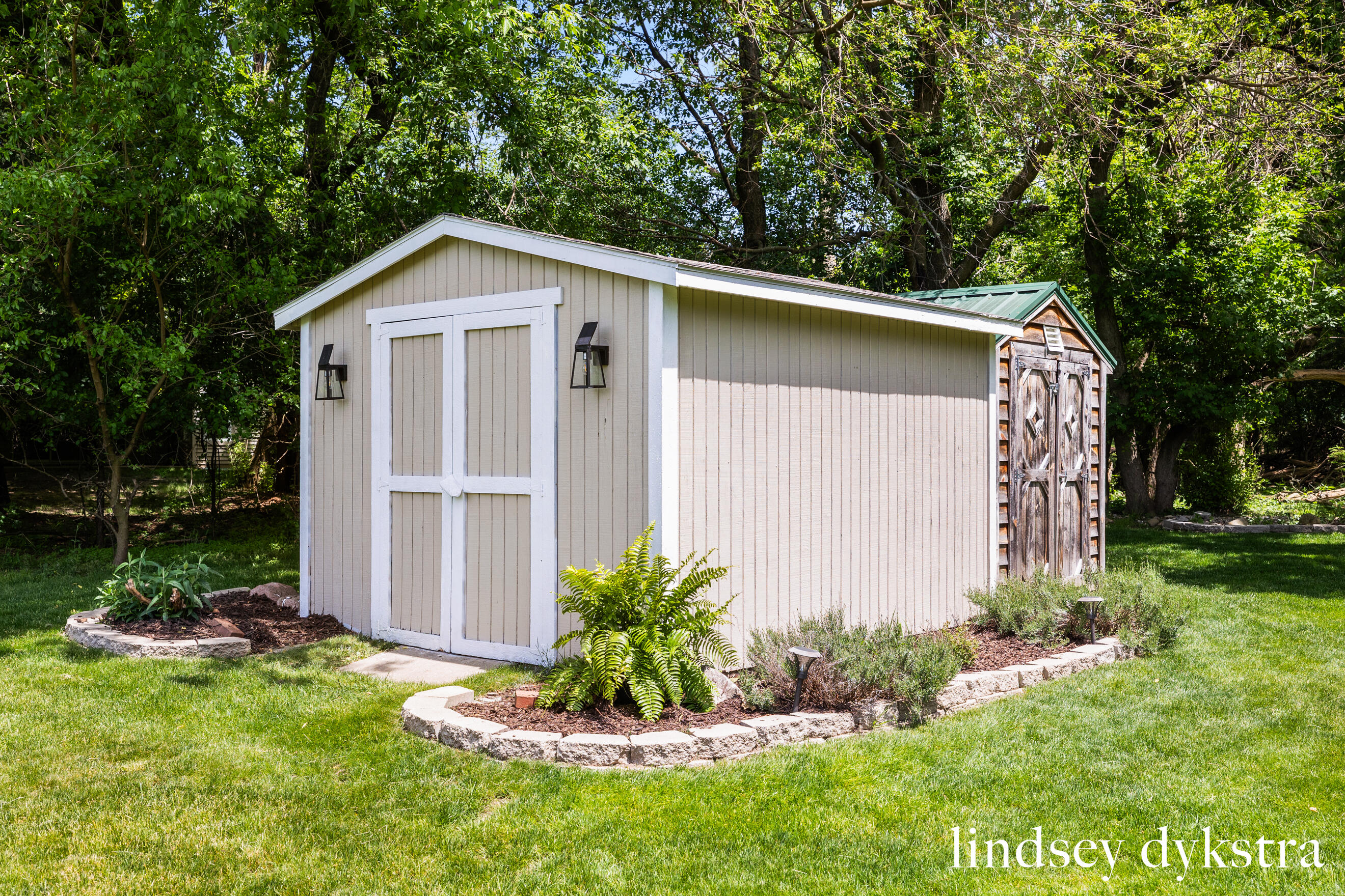 2206 Thistledowne Drive NE Grand Rapids MI 49505