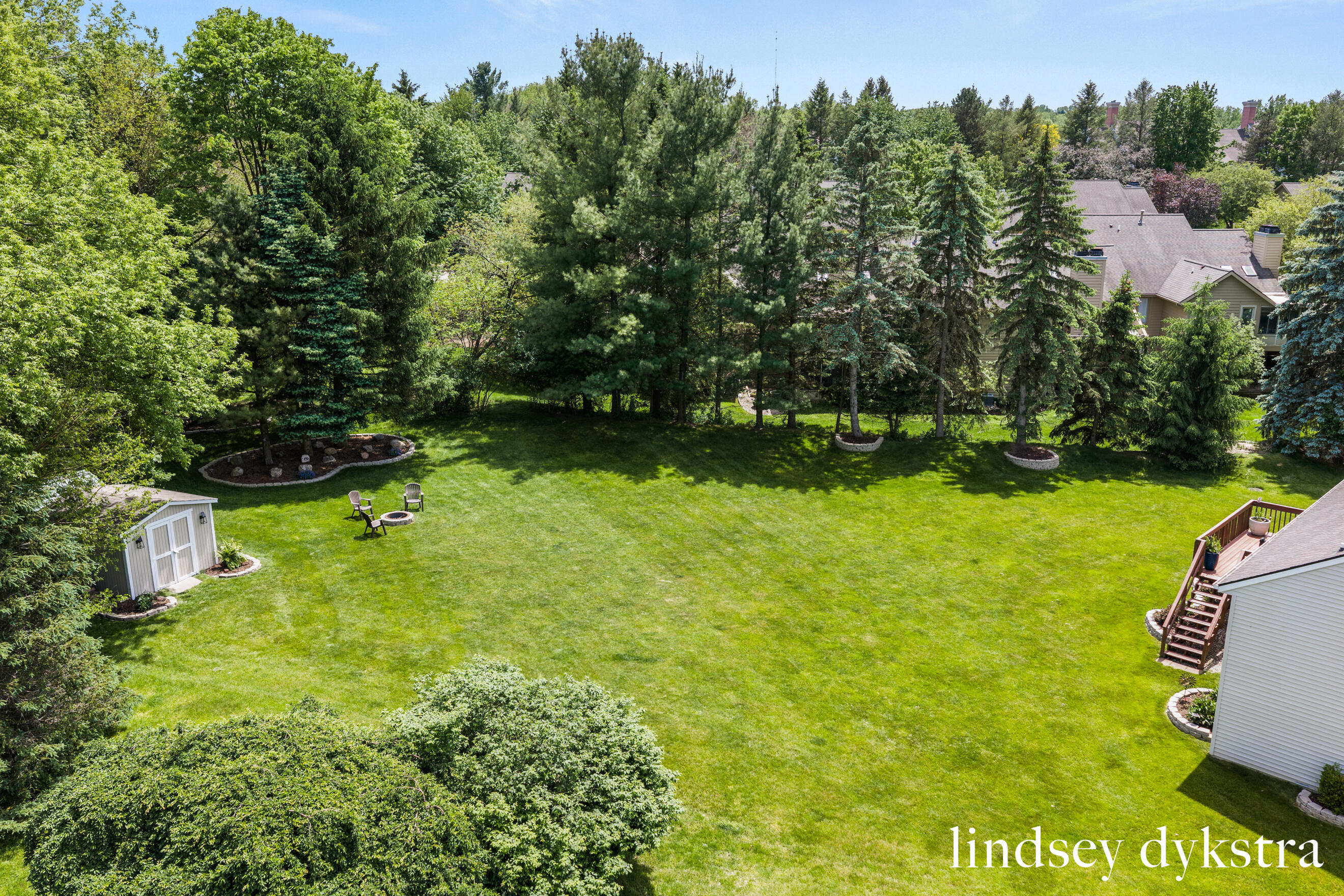 2206 Thistledowne Drive NE Grand Rapids MI 49505