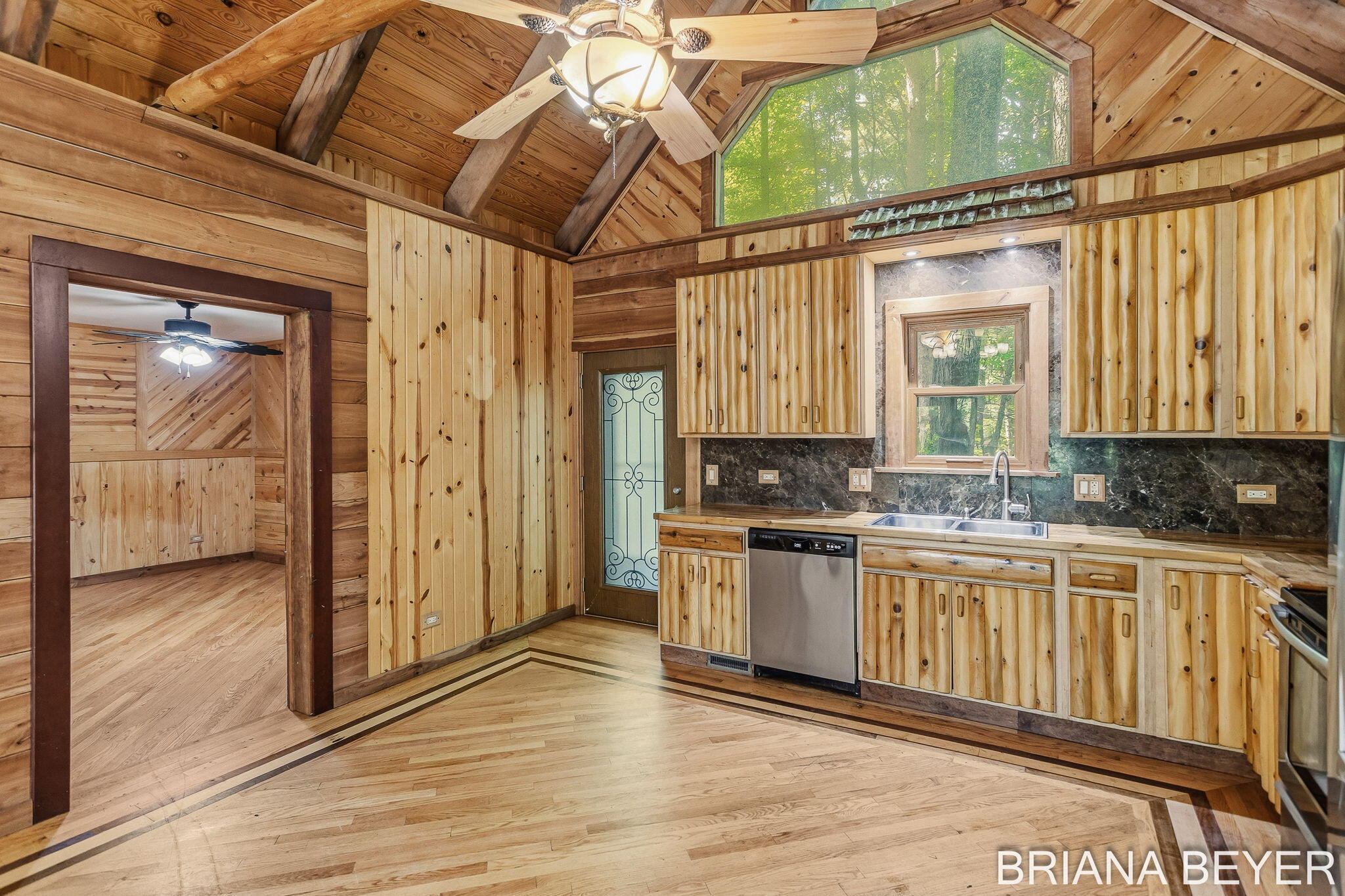 6558 102nd Avenue South Haven MI 49090