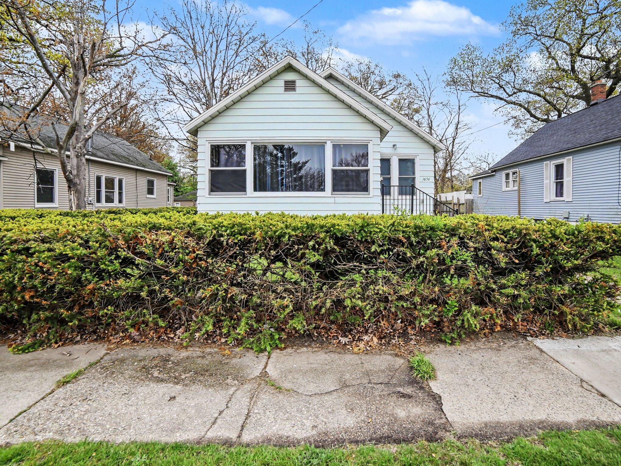 1656 Park Street Muskegon MI 49441