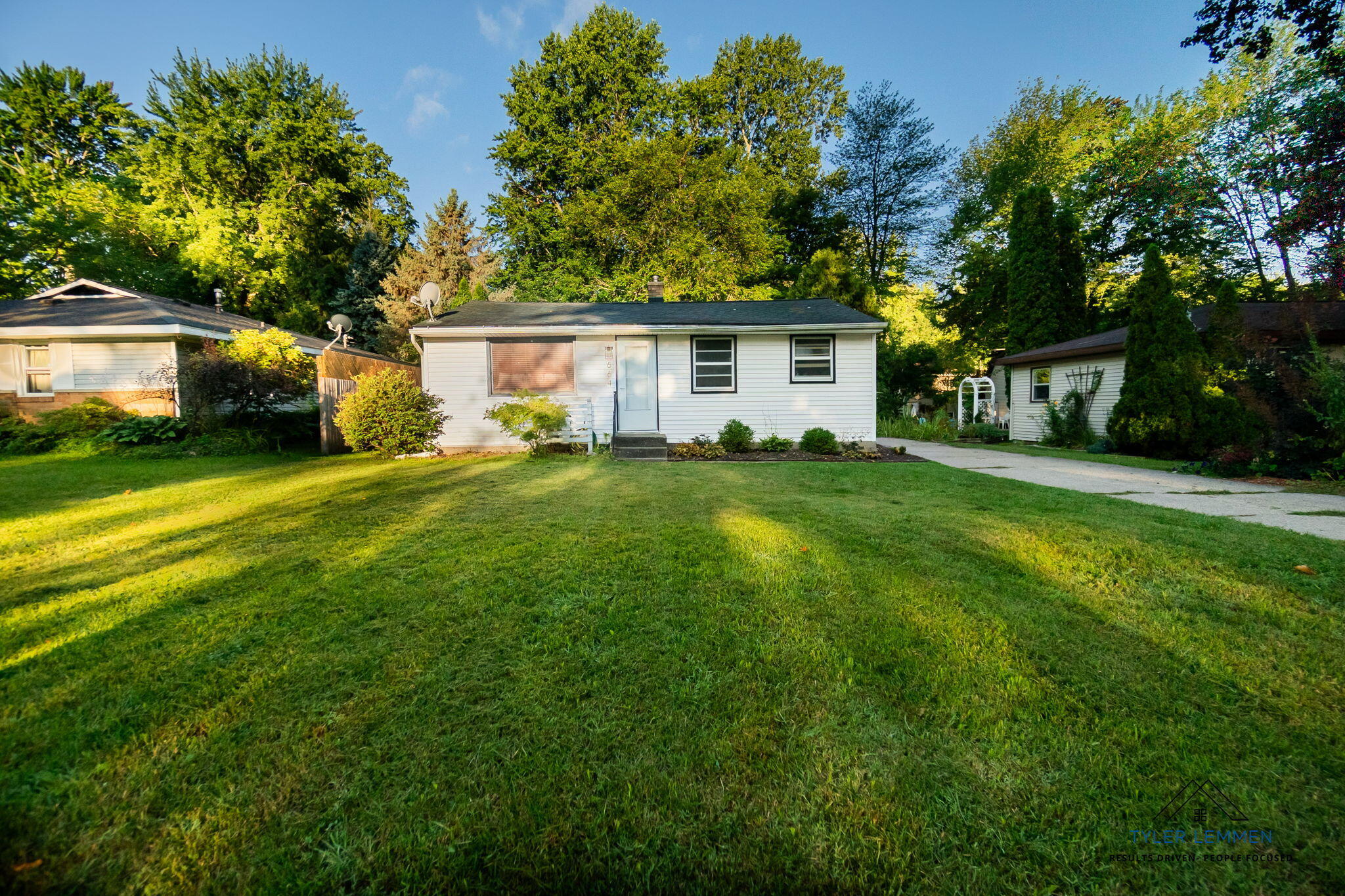 664 Midway Avenue Holland MI 49423