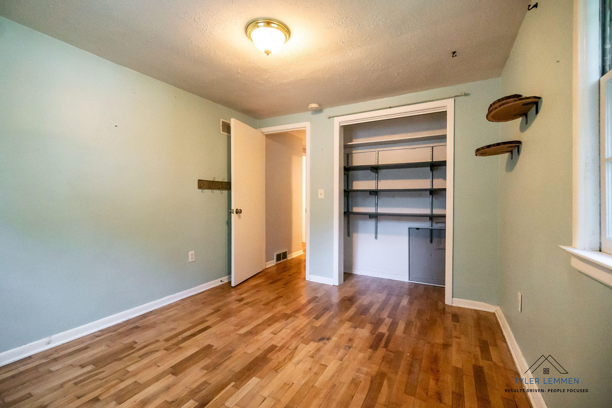 664 Midway Avenue Holland MI 49423