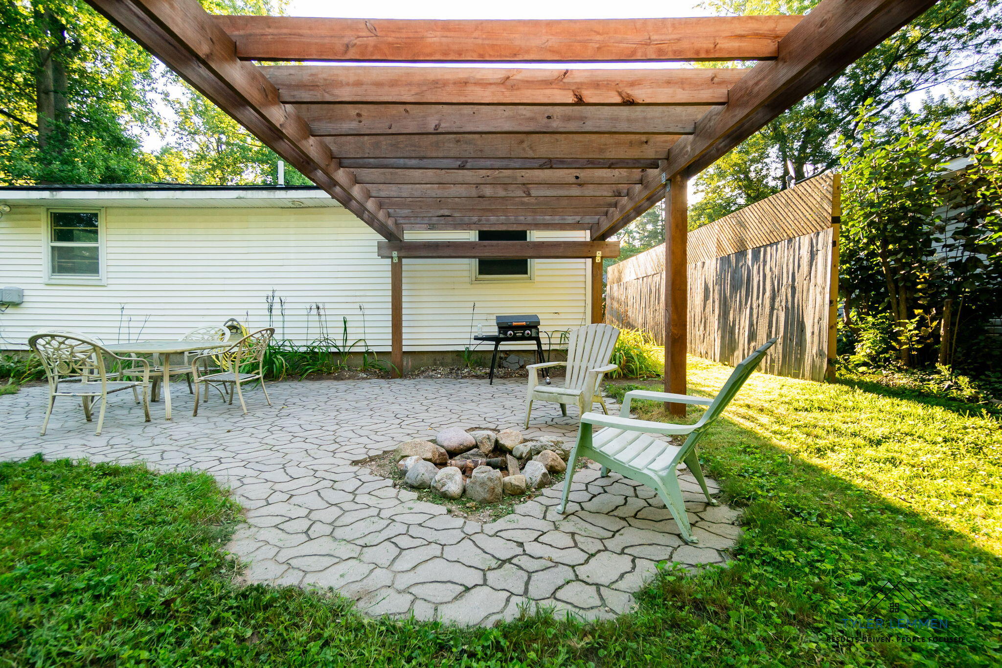664 Midway Avenue Holland MI 49423
