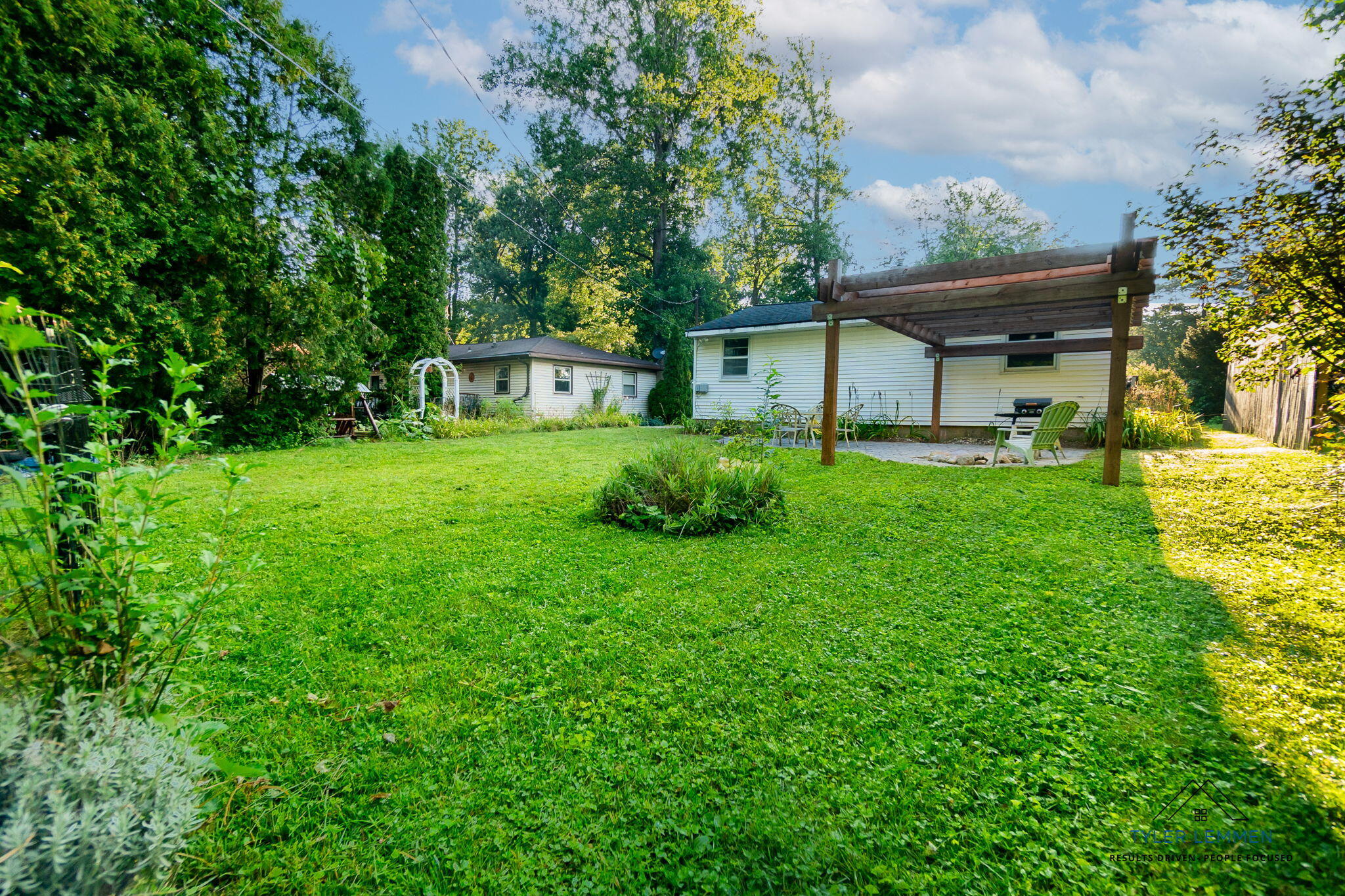 664 Midway Avenue Holland MI 49423