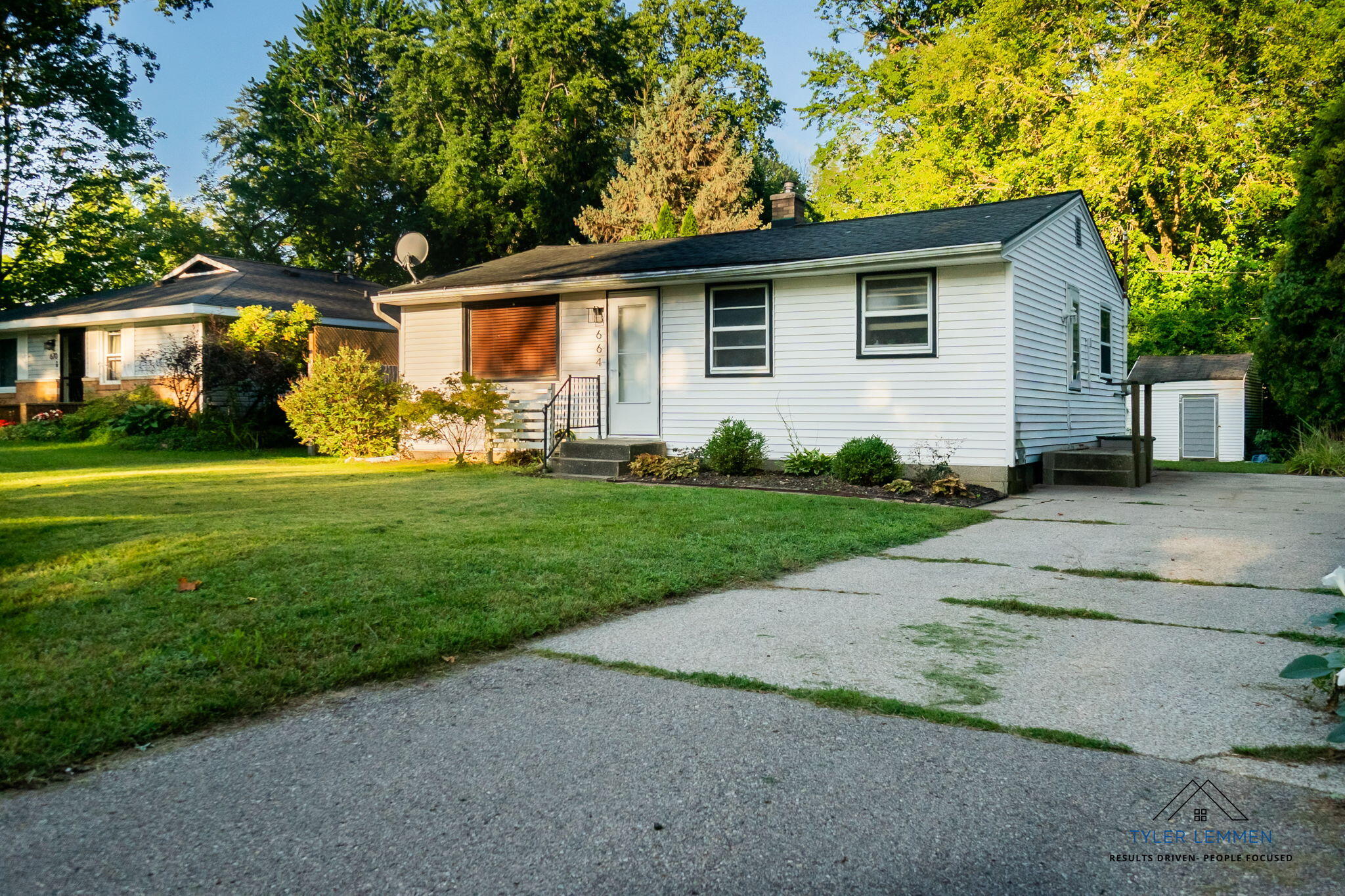 664 Midway Avenue Holland MI 49423