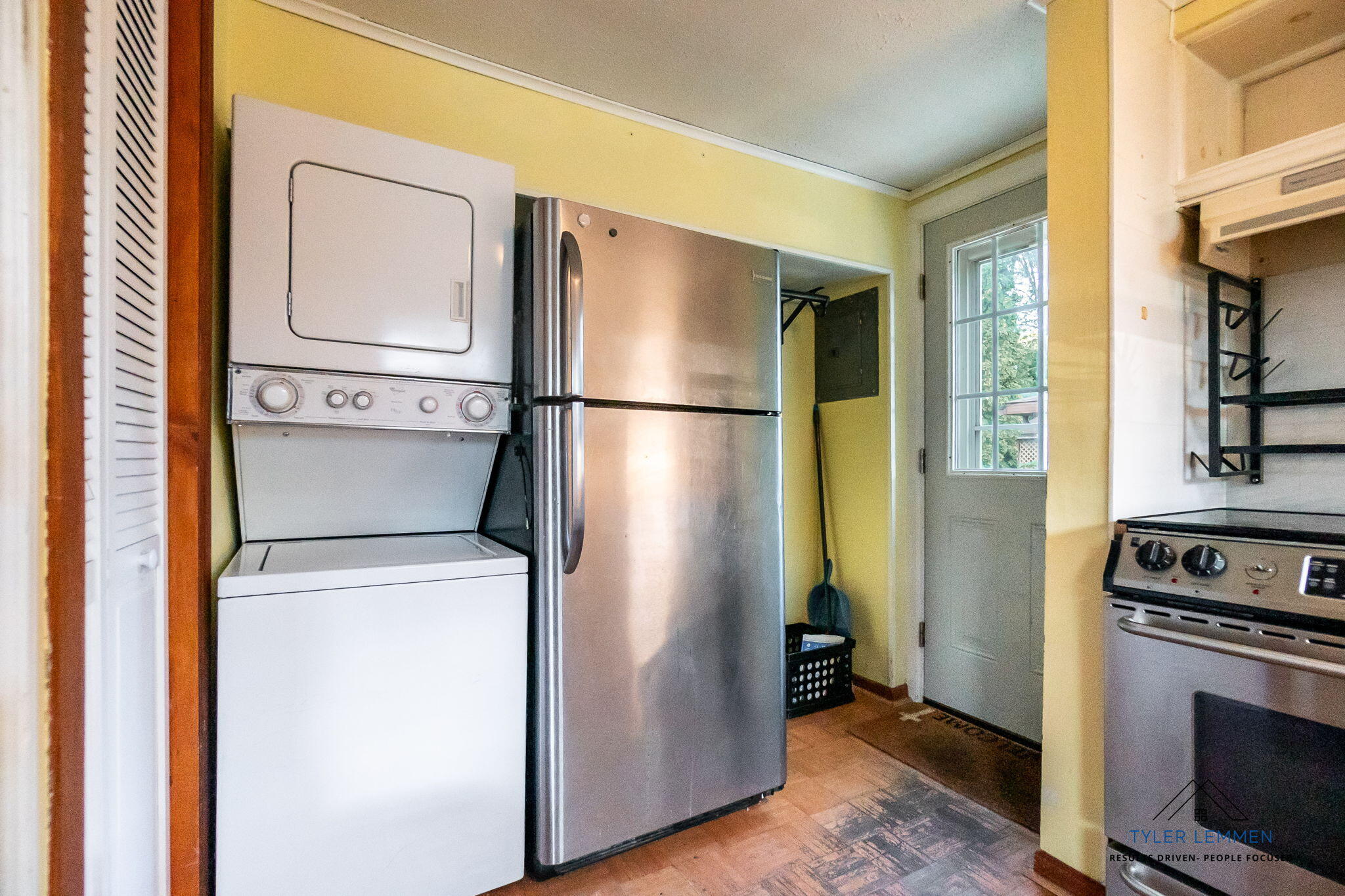 664 Midway Avenue Holland MI 49423