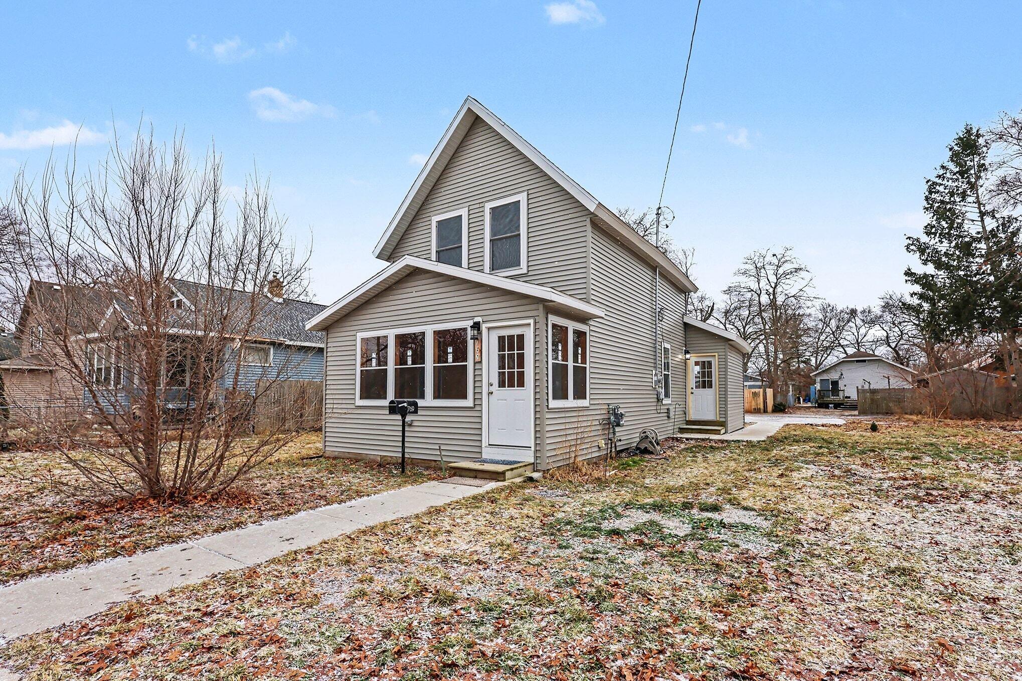 769 Catawba Avenue Muskegon MI 49442