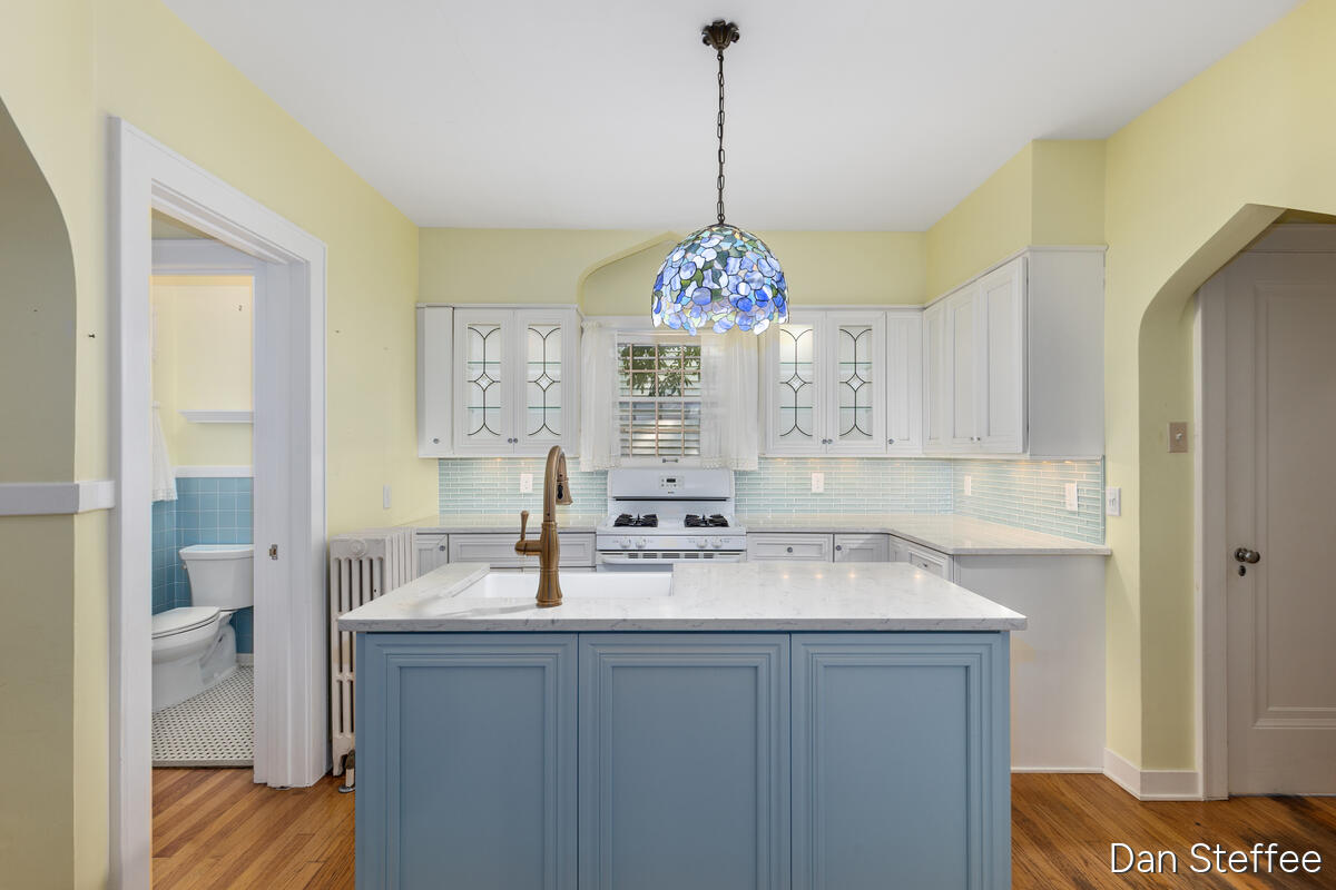 23 Alten Avenue NE Grand Rapids MI 49503