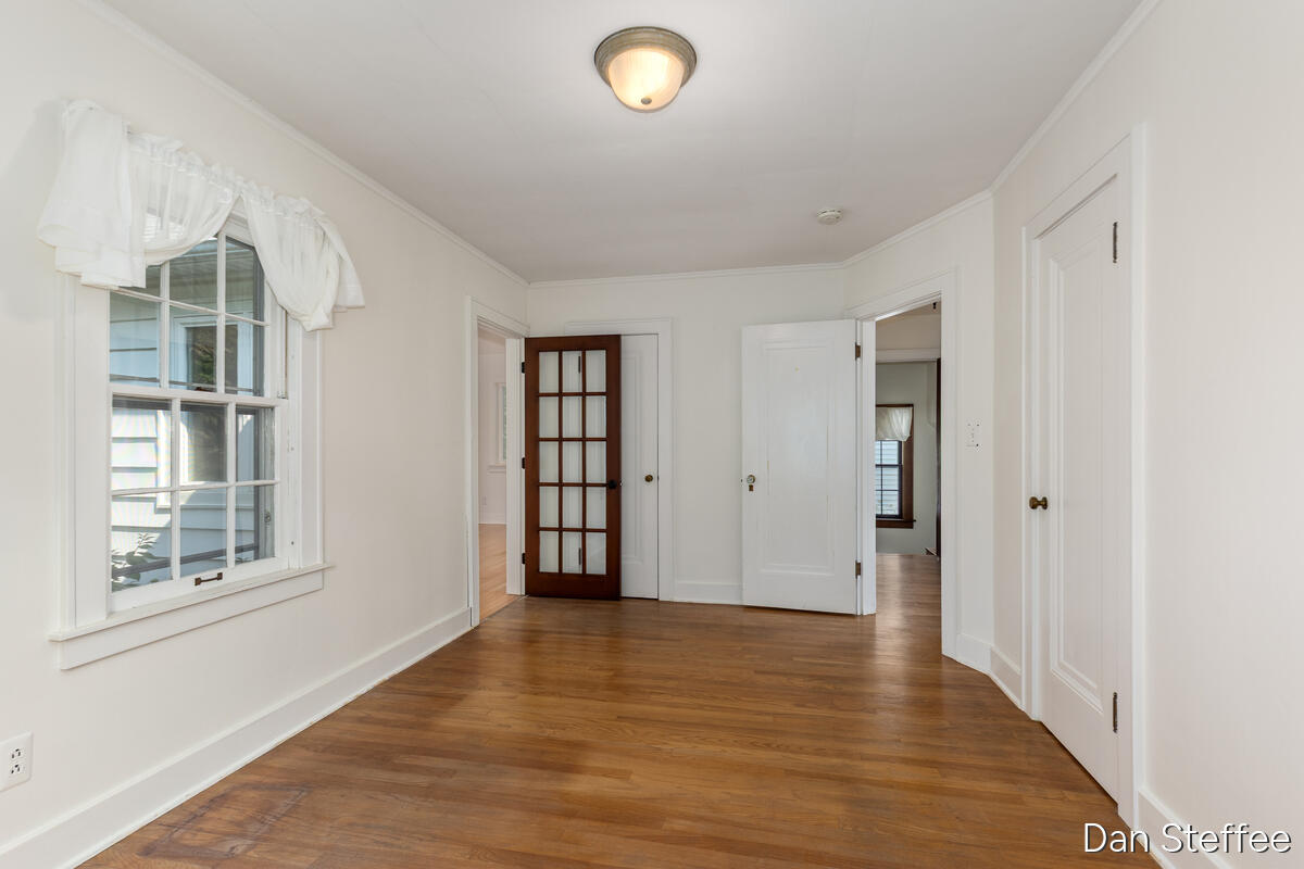 23 Alten Avenue NE Grand Rapids MI 49503