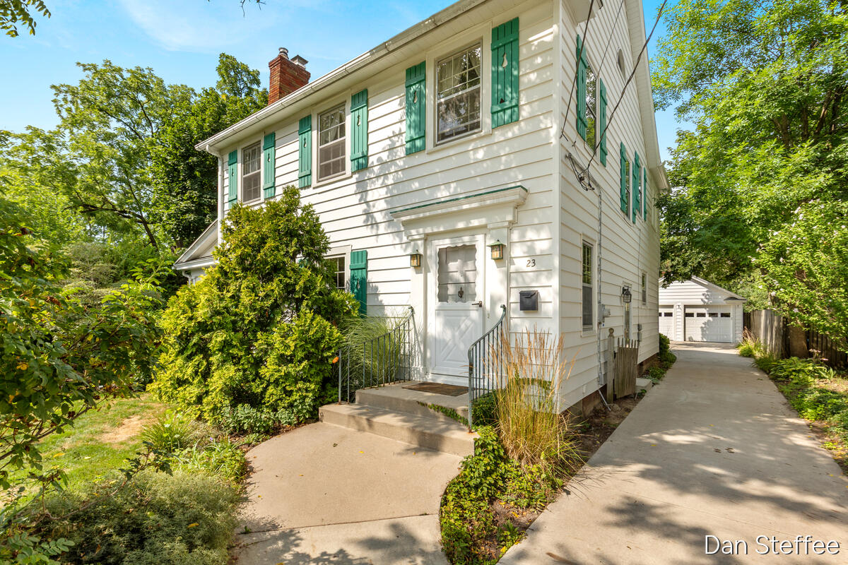 23 Alten Avenue NE Grand Rapids MI 49503