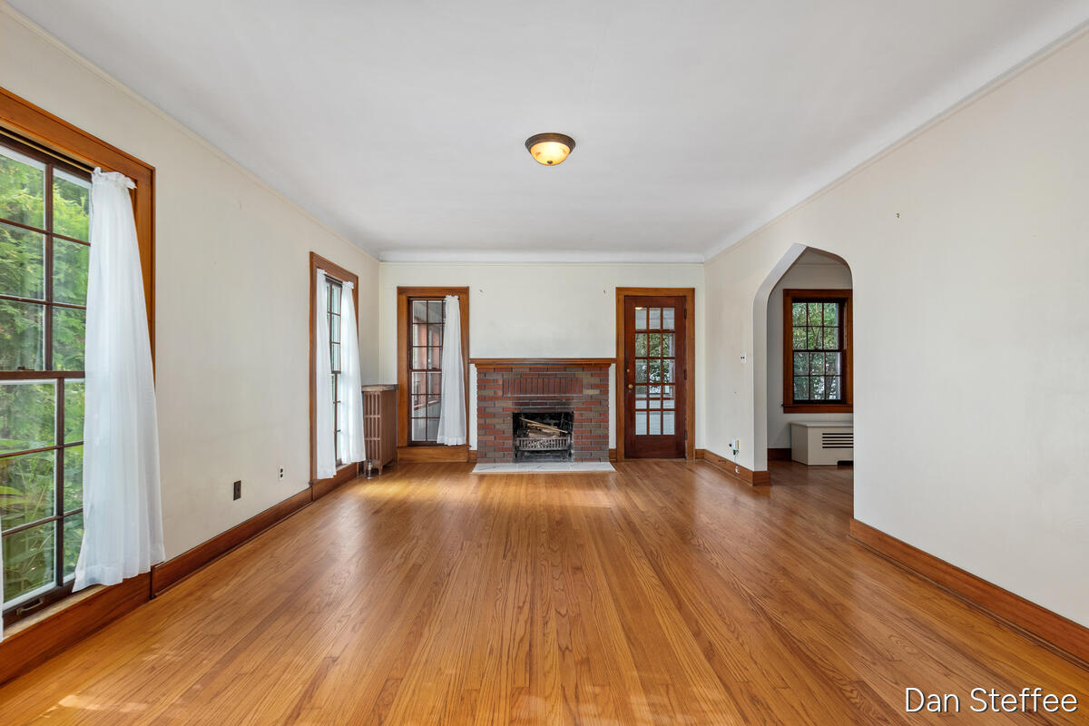 23 Alten Avenue NE Grand Rapids MI 49503