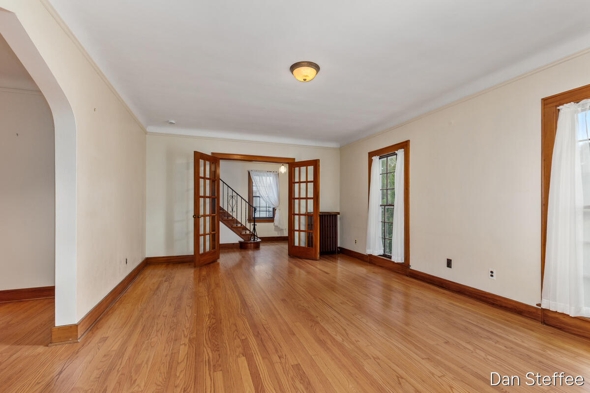 23 Alten Avenue NE Grand Rapids MI 49503