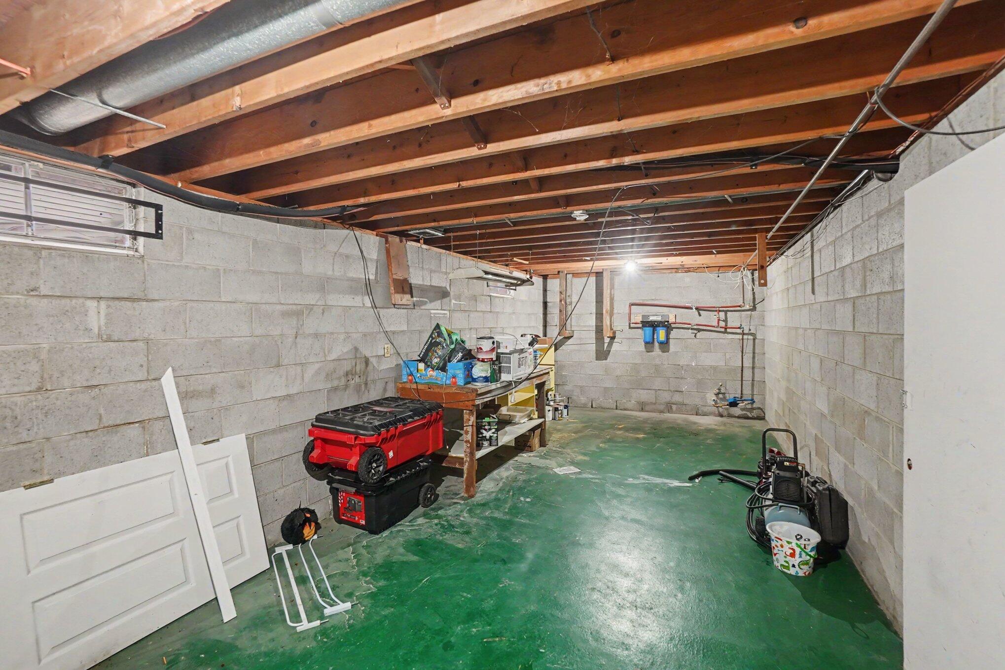 1277 Francis Avenue Muskegon MI 49442