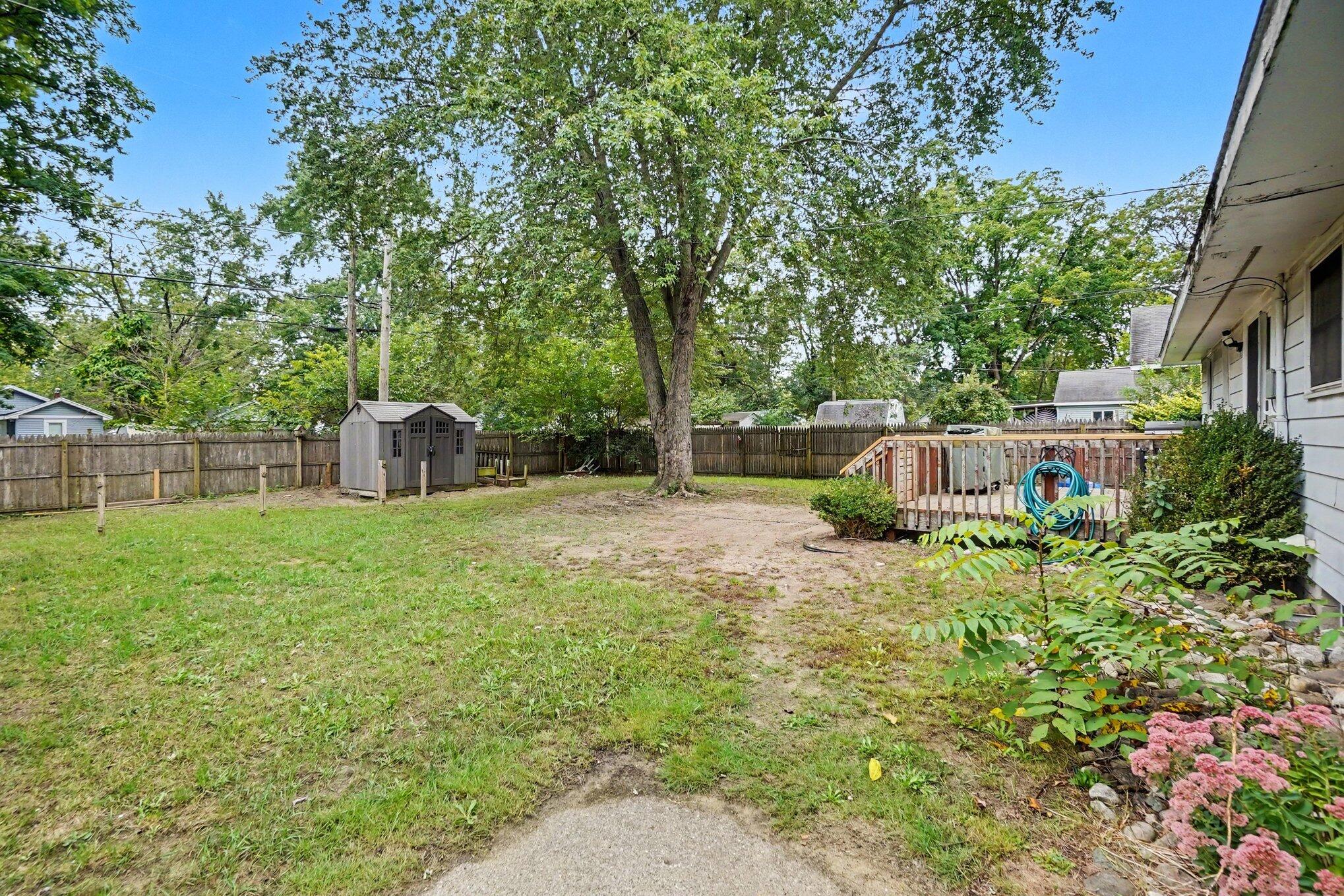 1277 Francis Avenue Muskegon MI 49442