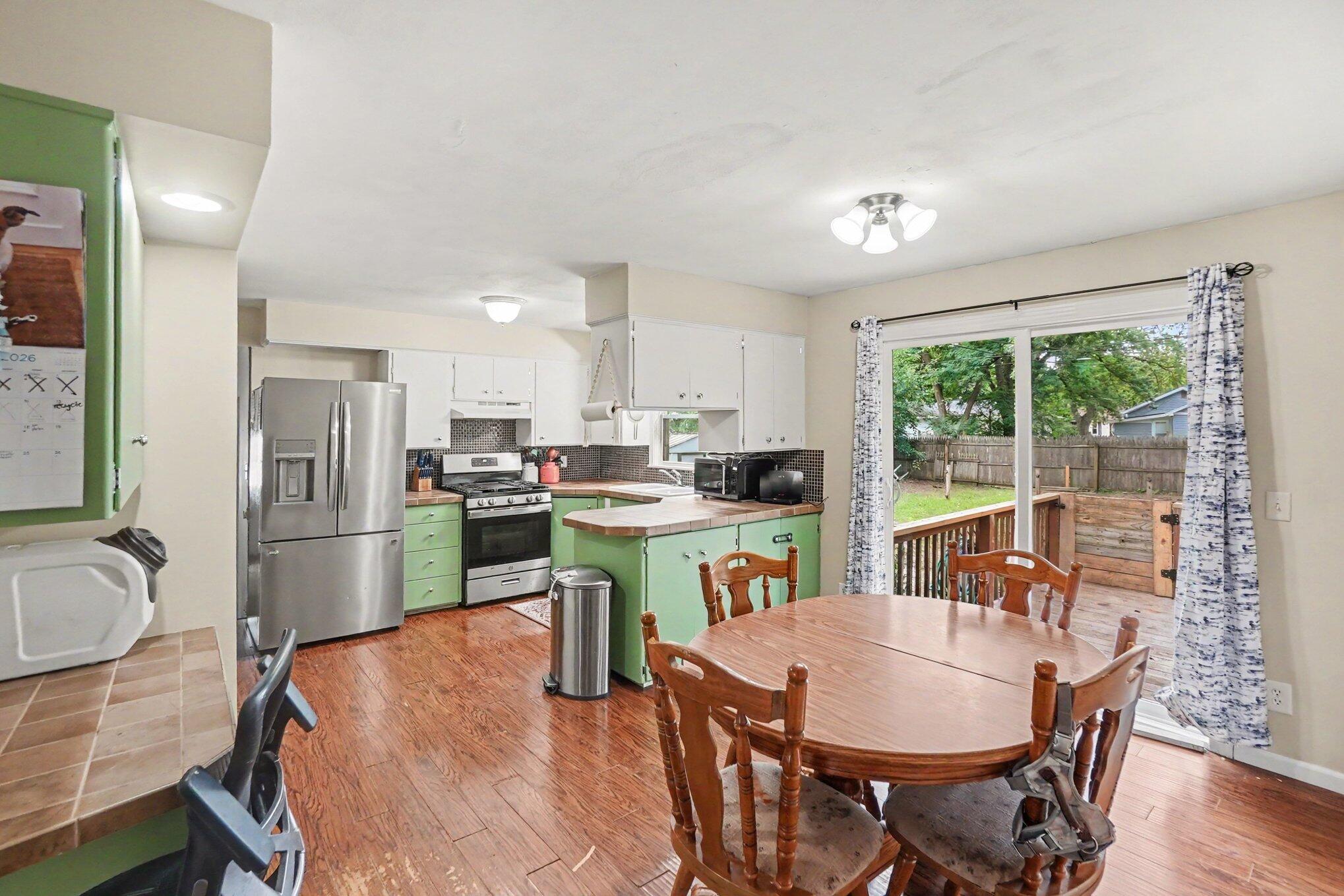 1277 Francis Avenue Muskegon MI 49442