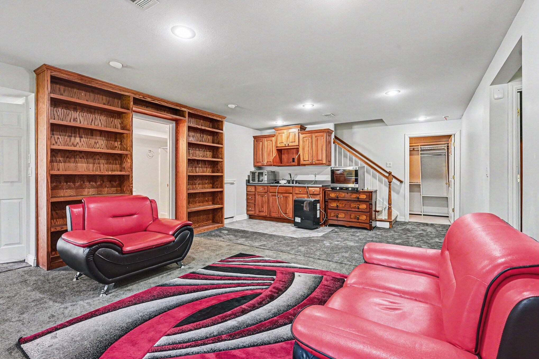 4696 Forest Creek Drive Kalamazoo MI 49009
