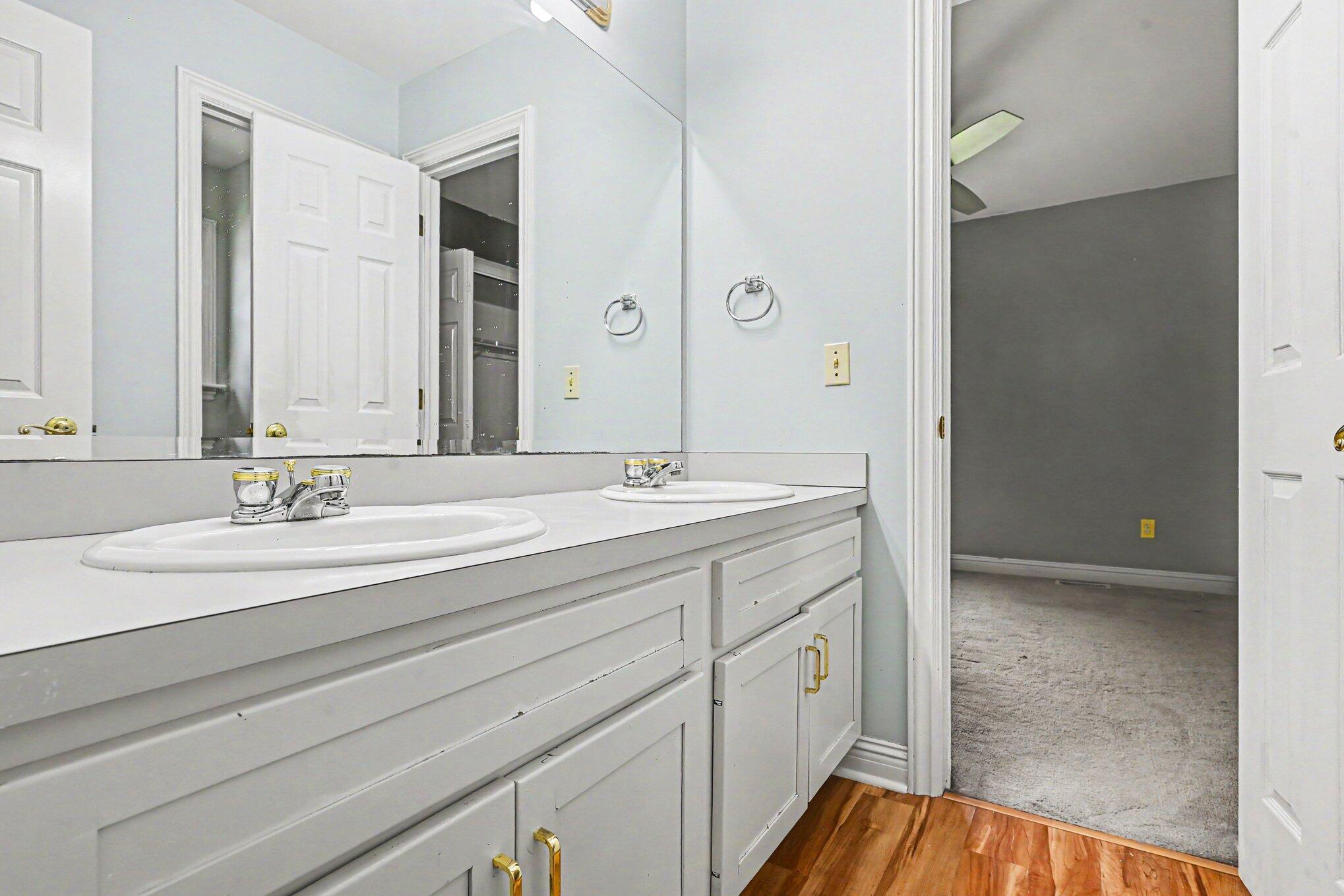 4696 Forest Creek Drive Kalamazoo MI 49009