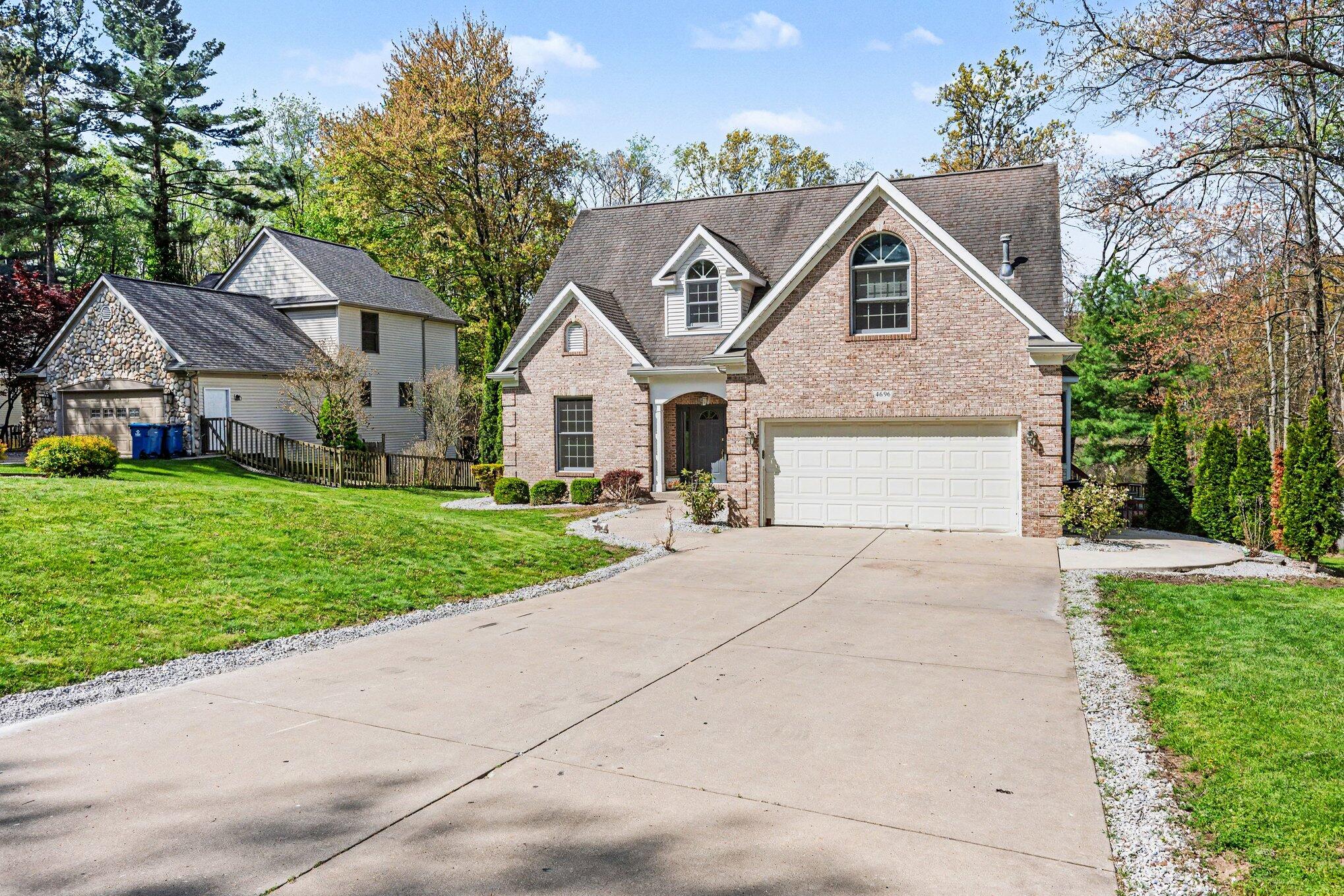 4696 Forest Creek Drive Kalamazoo MI 49009