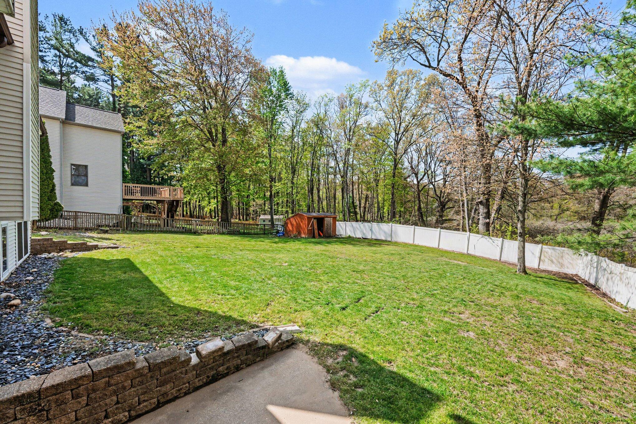 4696 Forest Creek Drive Kalamazoo MI 49009