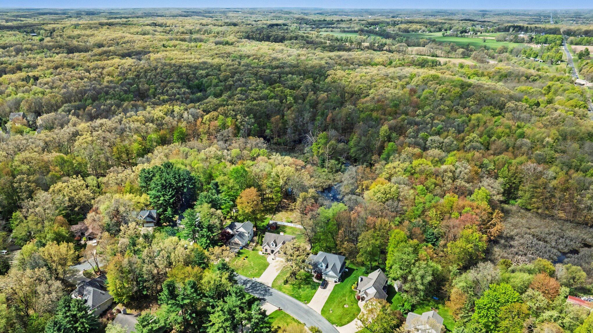 4696 Forest Creek Drive Kalamazoo MI 49009