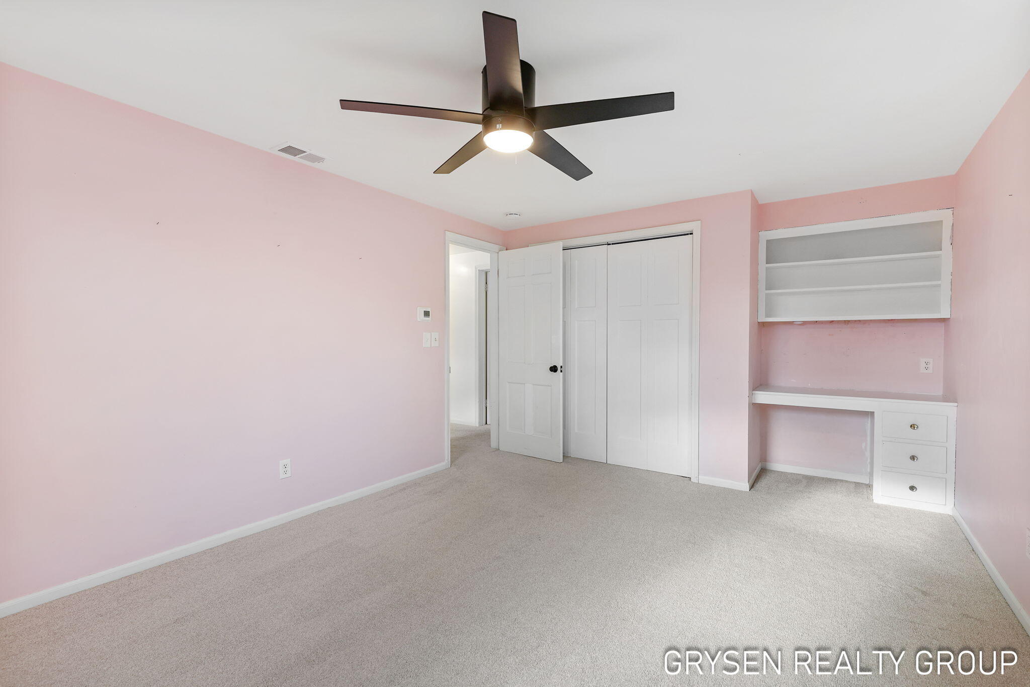 2735 Barfield Drive SE Grand Rapids MI 49546