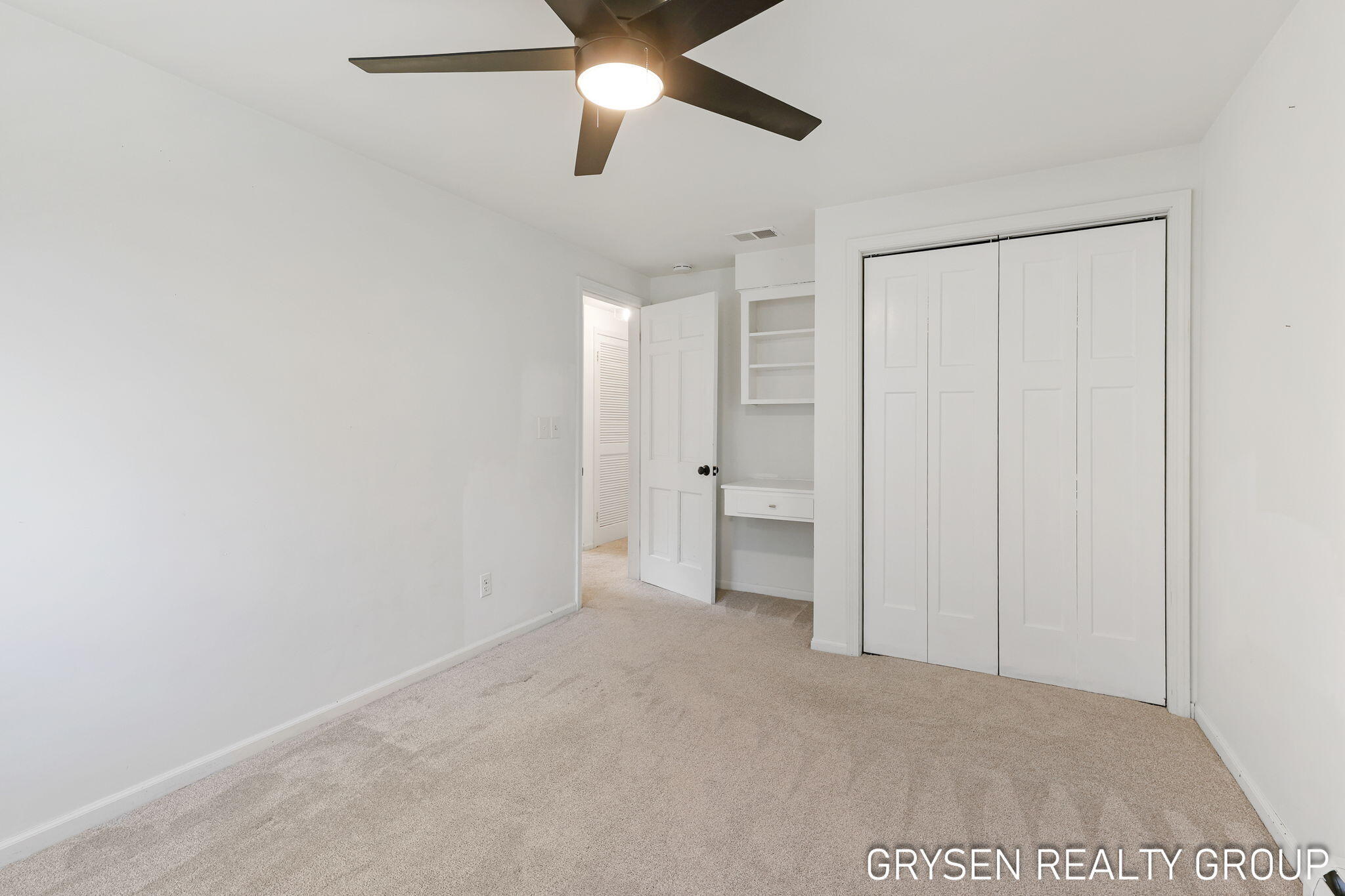 2735 Barfield Drive SE Grand Rapids MI 49546