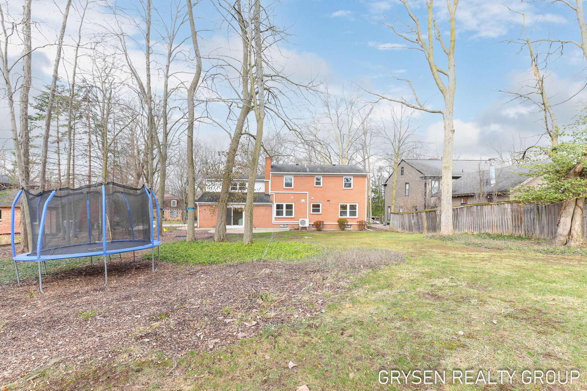 2735 Barfield Drive SE Grand Rapids MI 49546