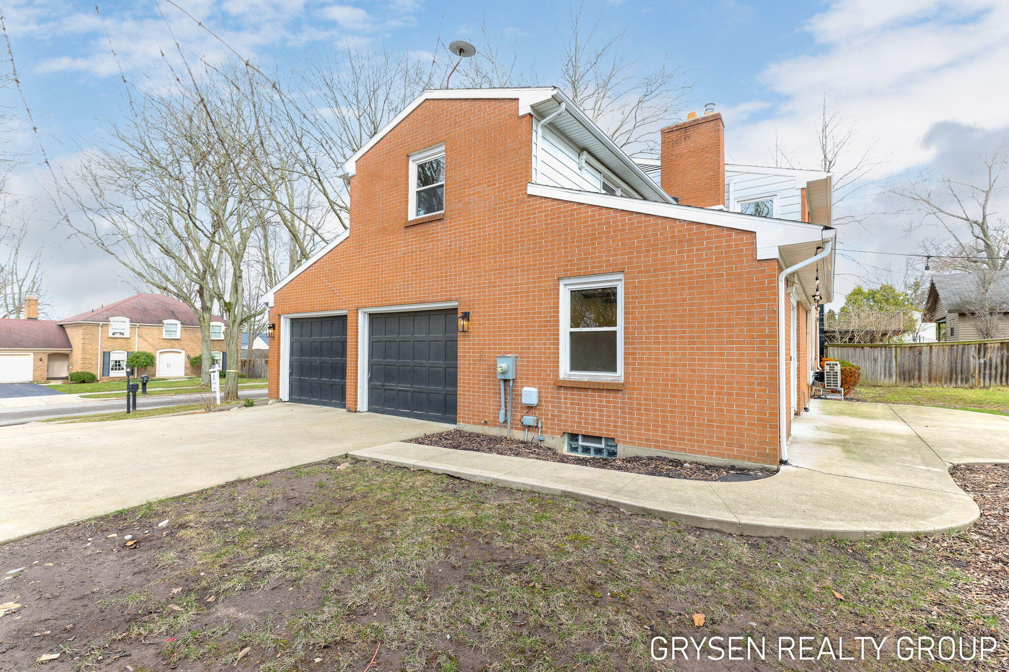 2735 Barfield Drive SE Grand Rapids MI 49546