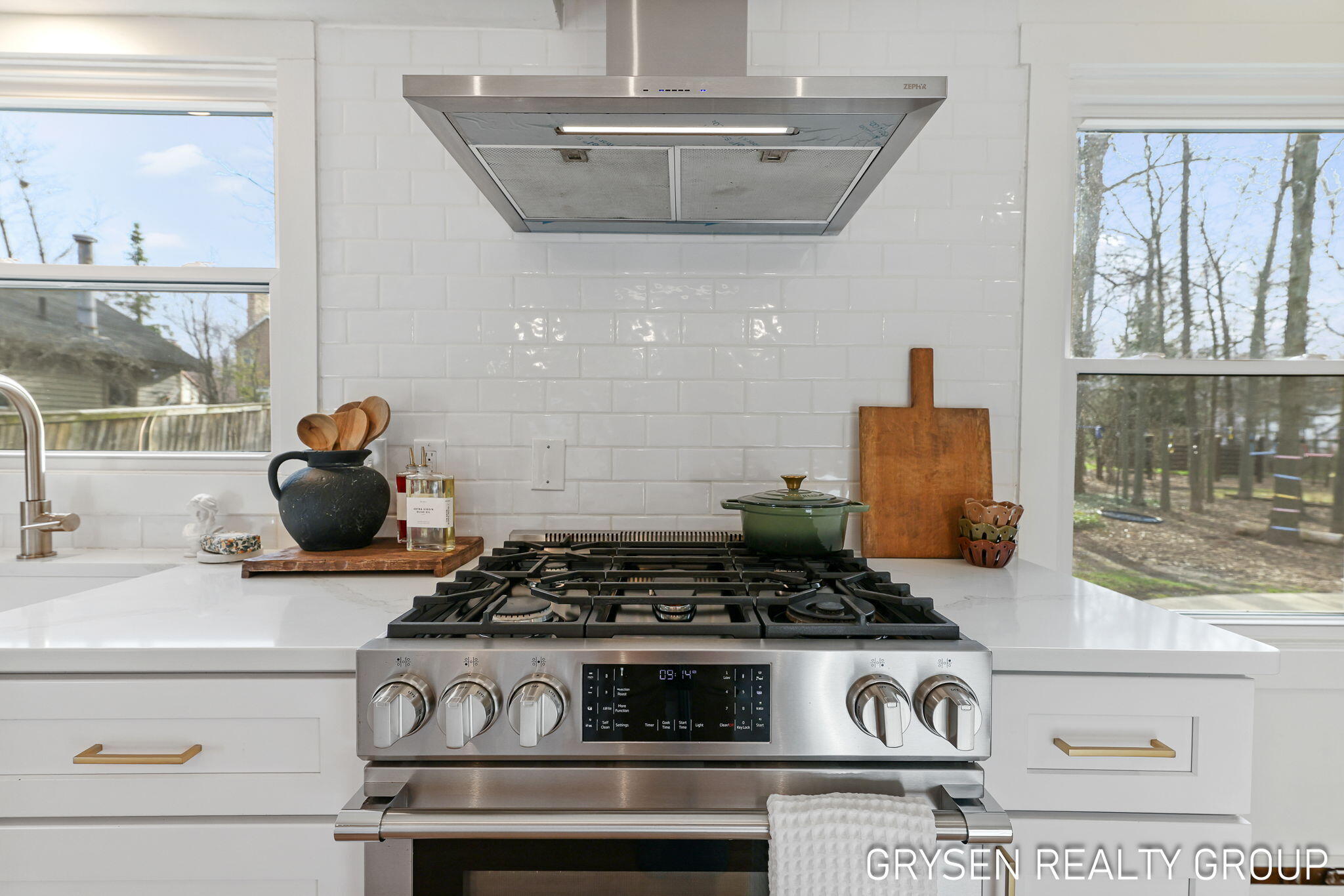 2735 Barfield Drive SE Grand Rapids MI 49546