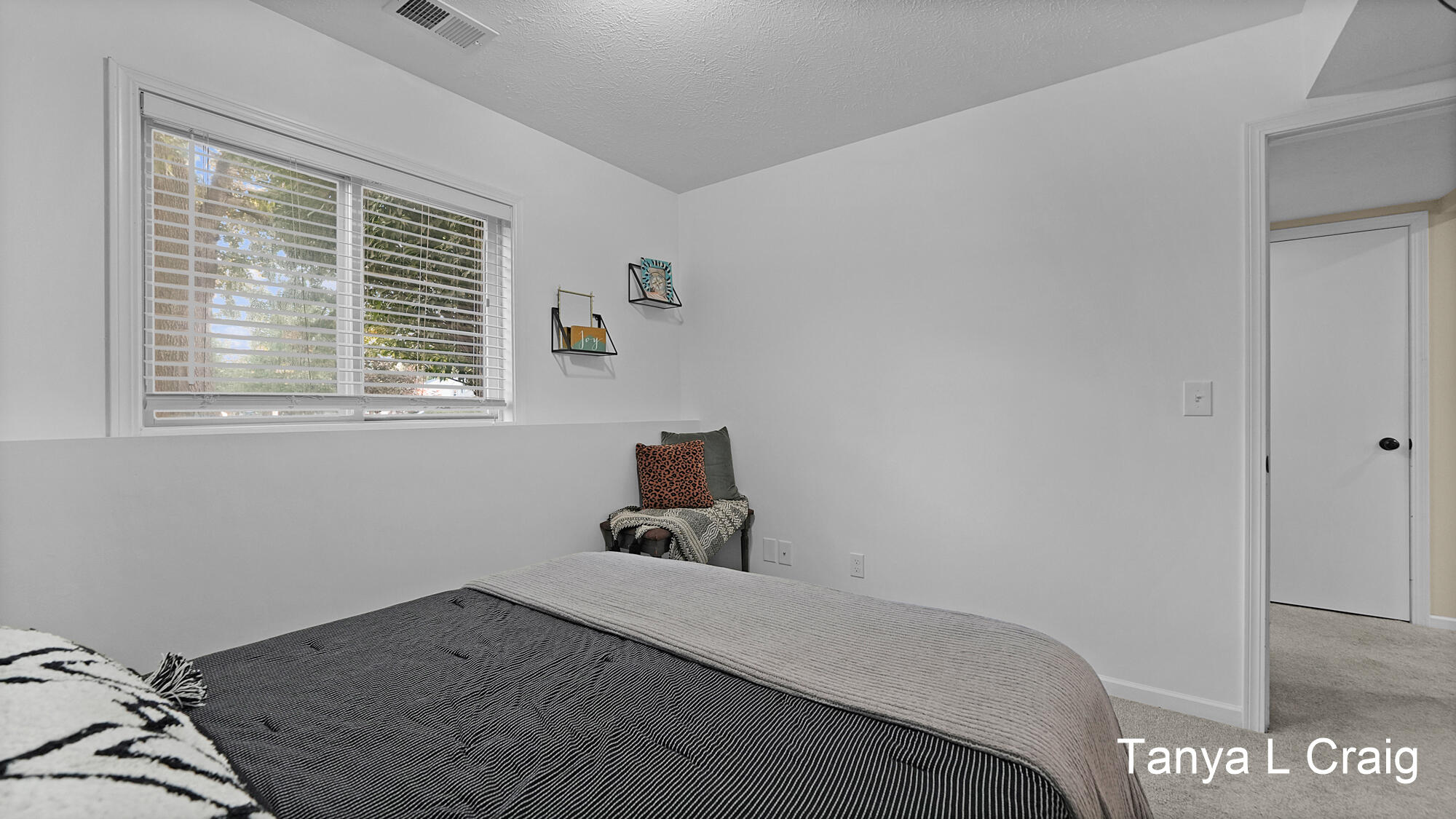 2595 Walker Woods Court NW Grand Rapids MI 49544