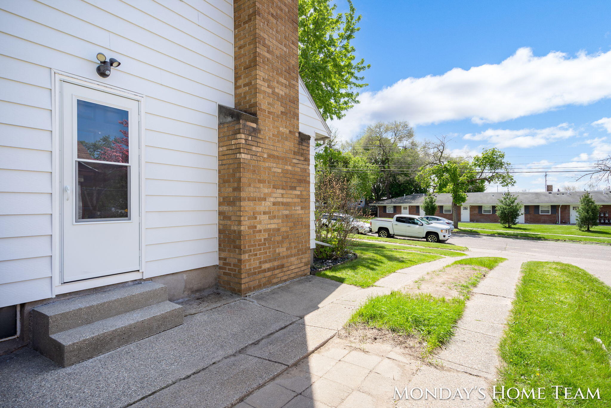 813 Everglade Drive SE Grand Rapids MI 49507