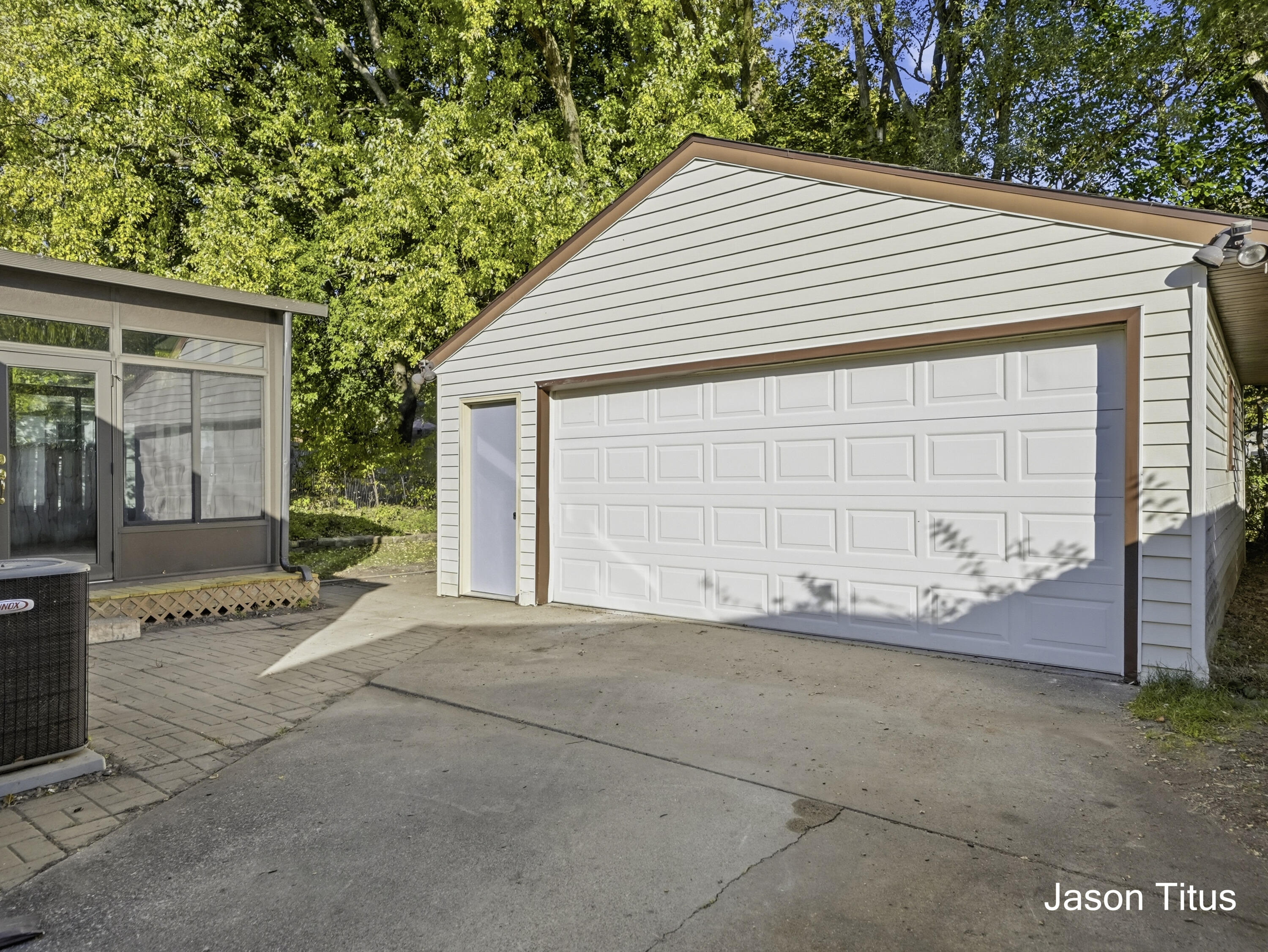 4244 NE Lester Drive NE Grand Rapids MI 49525