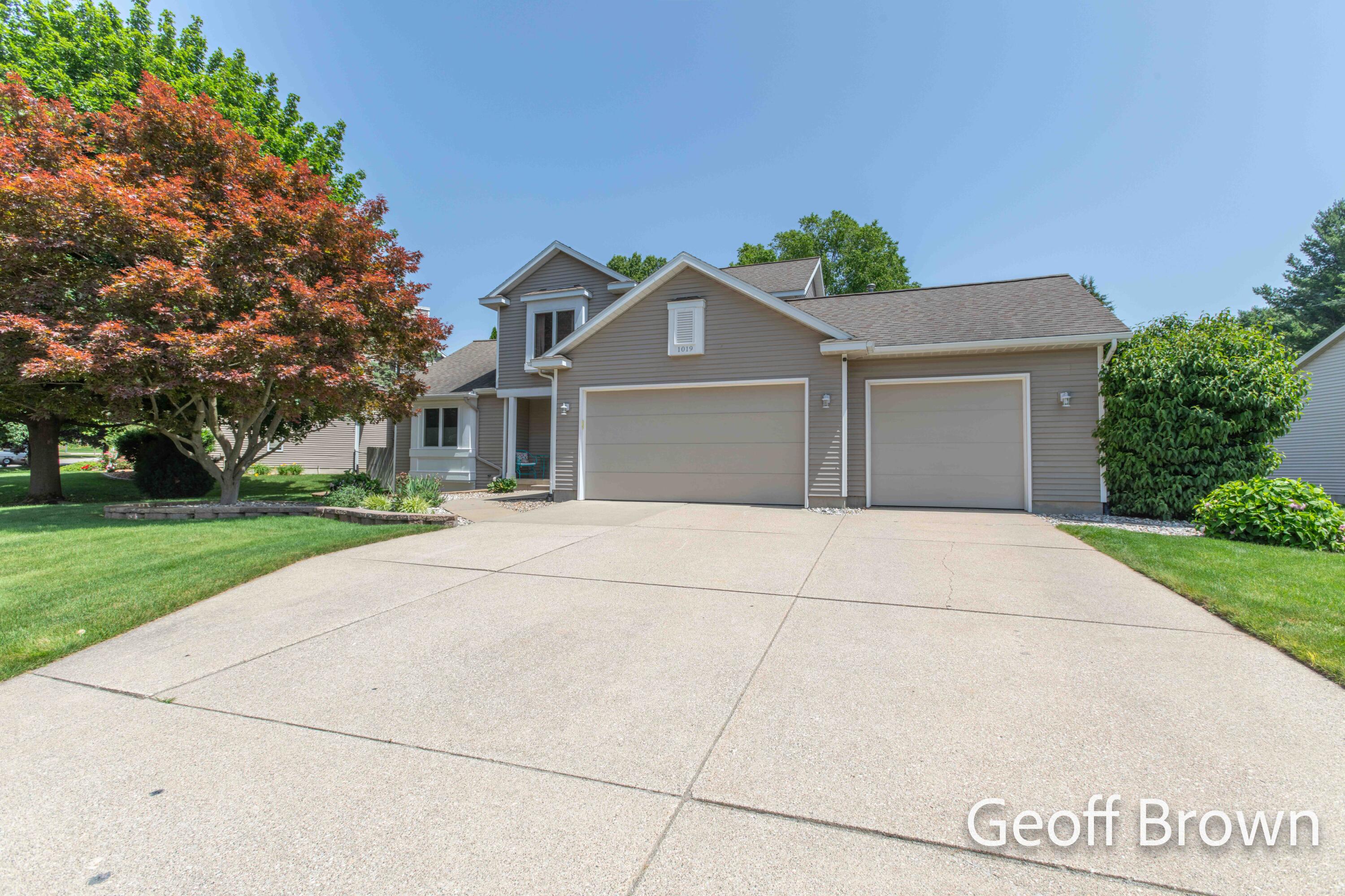 1019 Woodspointe Drive SW Byron Center MI 49315